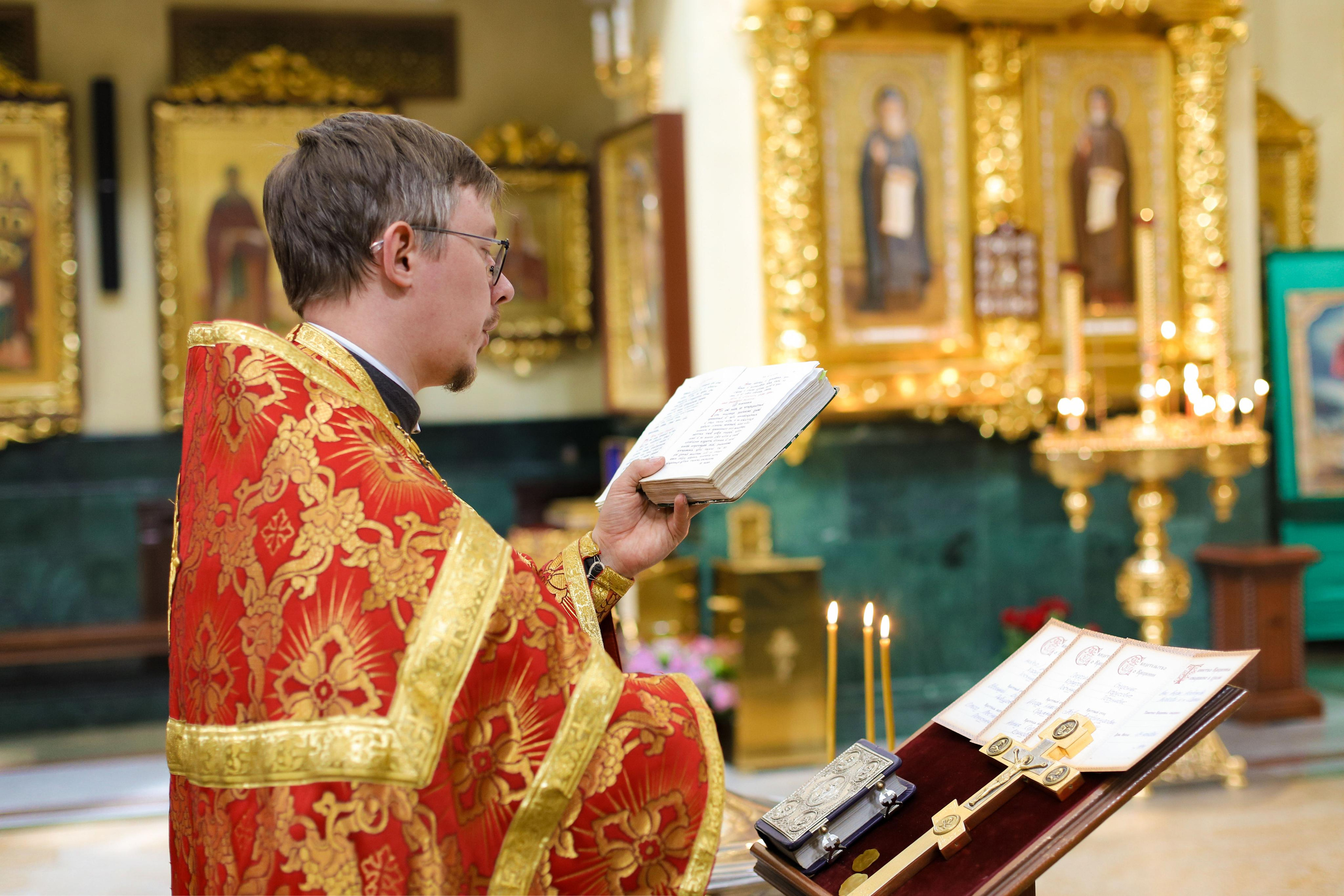 Храм святых мучениц Веры, Надежды, Любви. (Деревянный на Харгоре). Фотограф Белгород