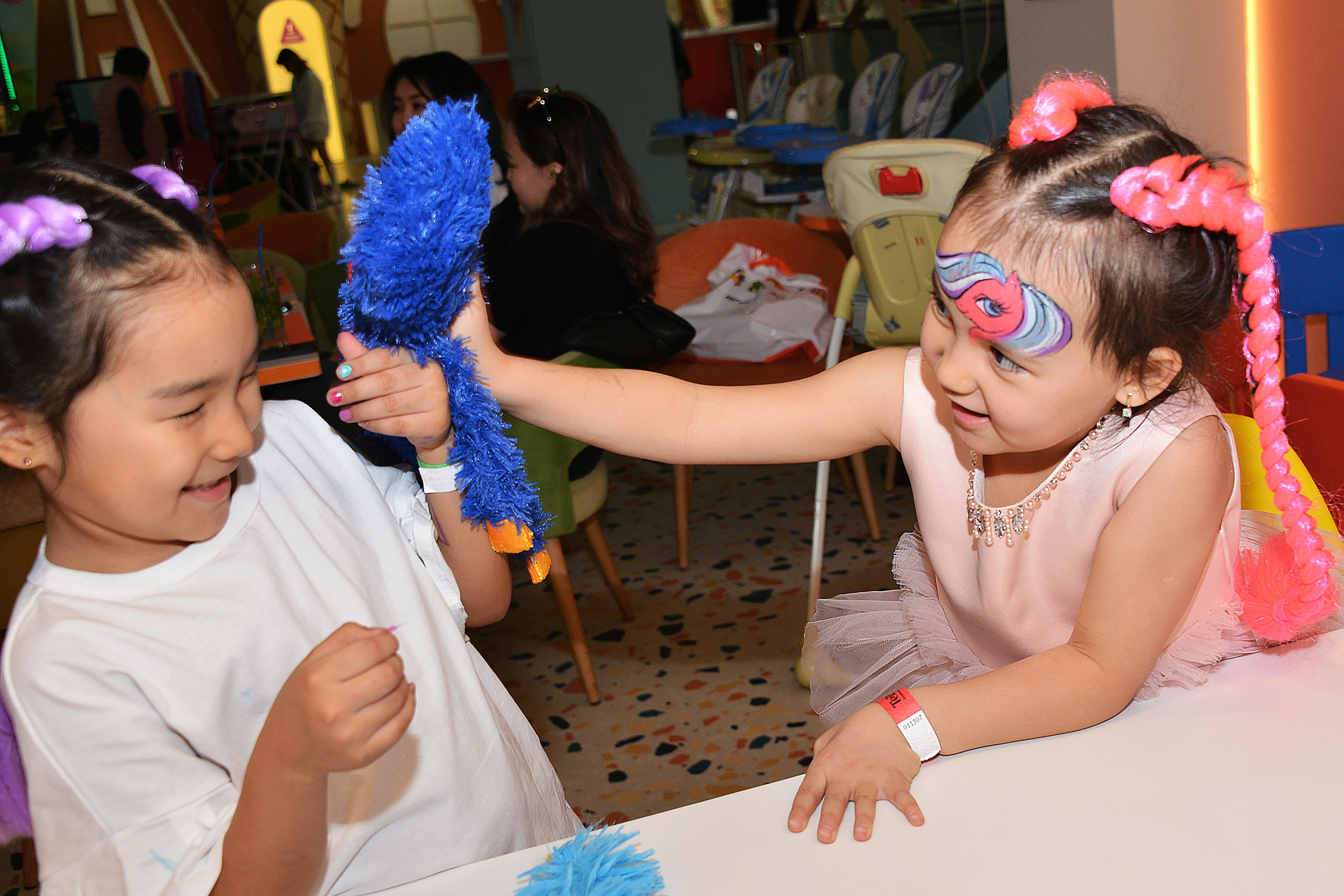 Дети-6 (Айлин-8 лет). Фотосъёмка. Фотограф Сергей Авдеев-семейный и детский фотограф в Алматы