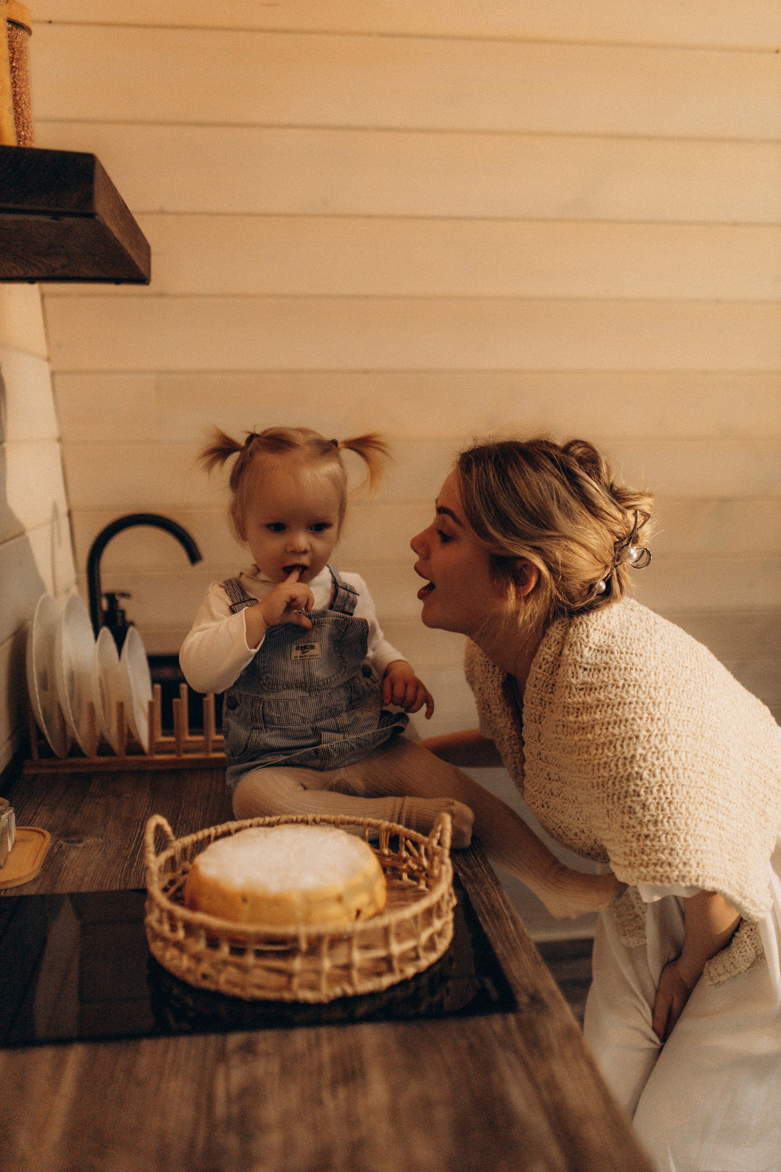 Алиса и мама. Семейный фотограф Губкин/Старый Оскол