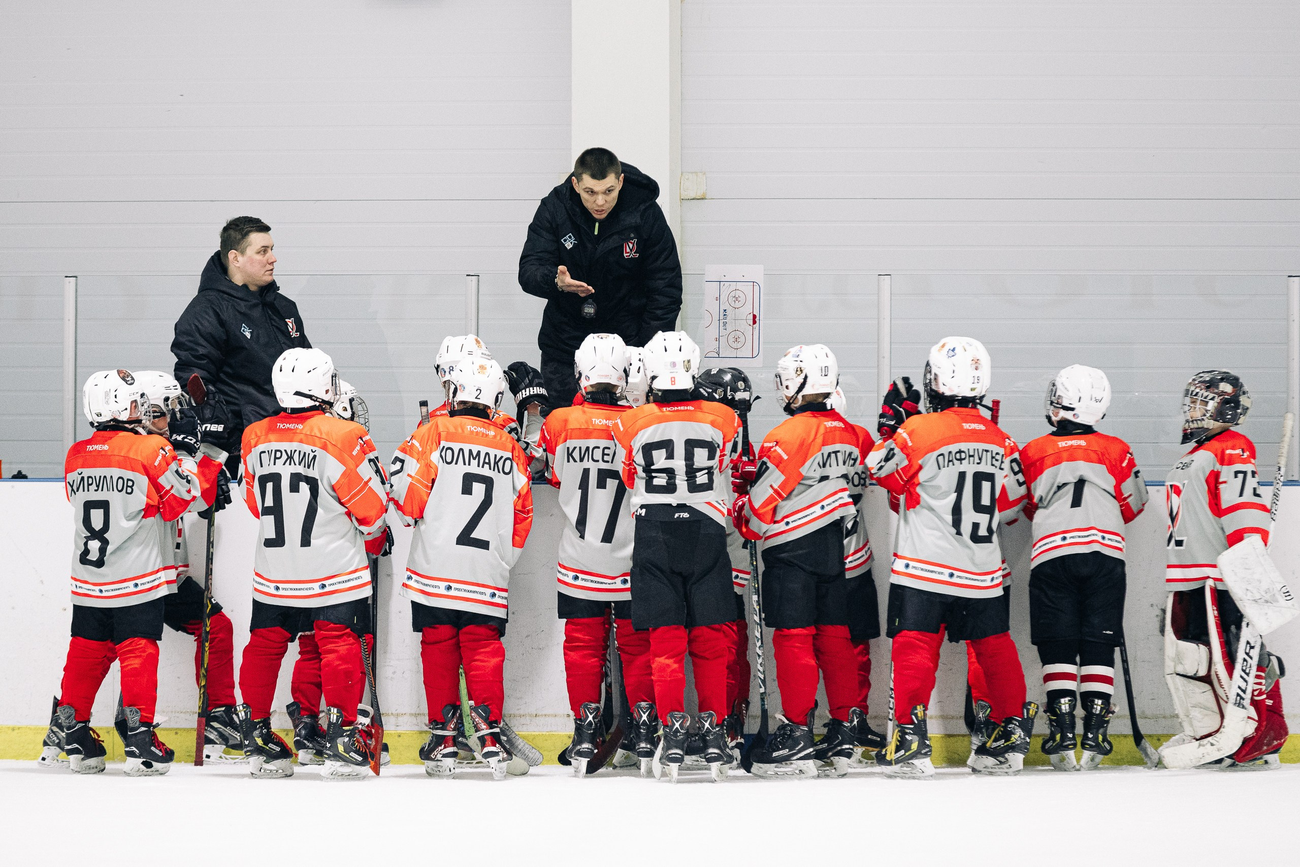 Первенство Тюмени по хоккею. MIG — студия спортивной фотографии Михаила Голянского