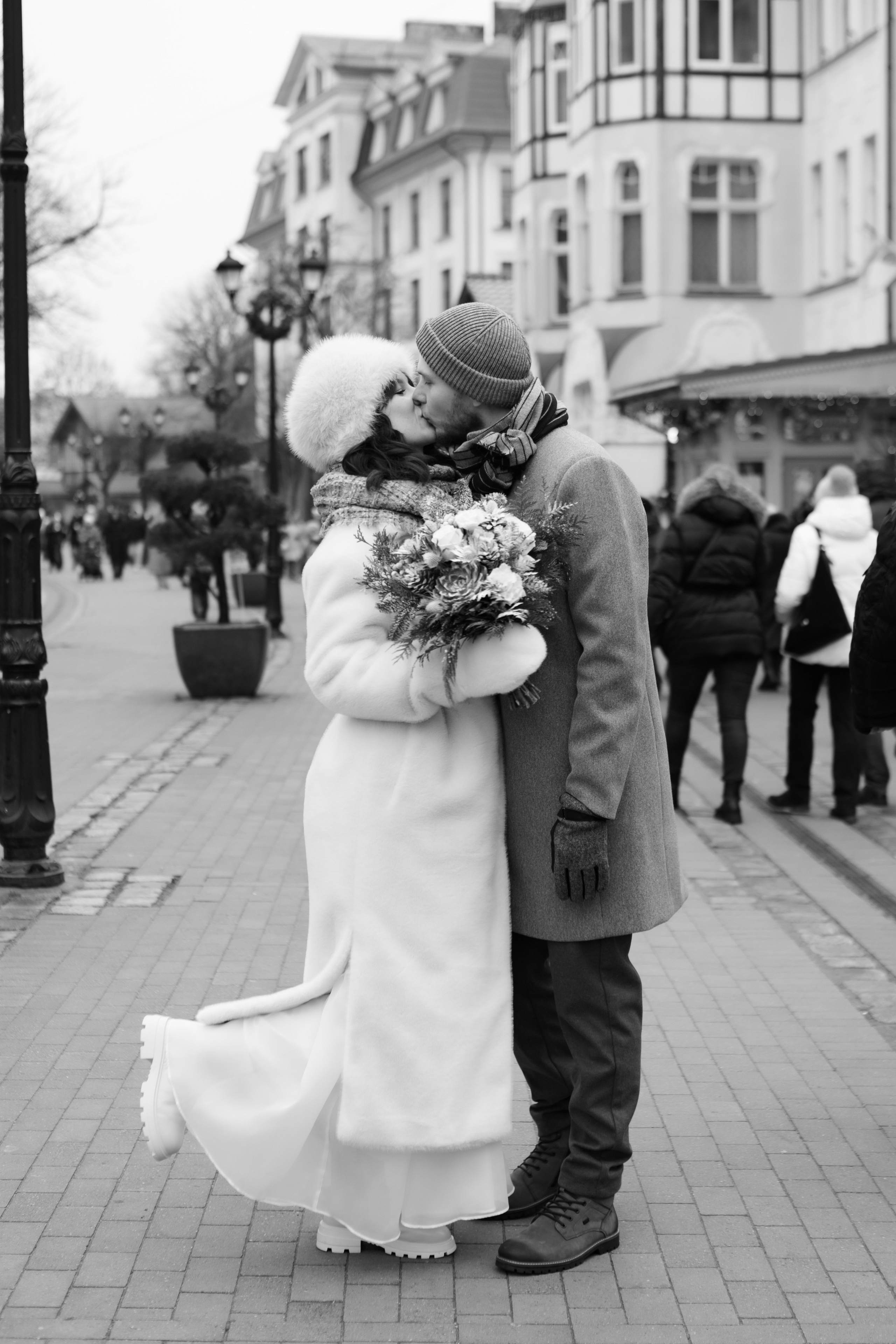 Свадебная фотосессия зимой. Свадебный фотограф Калининград