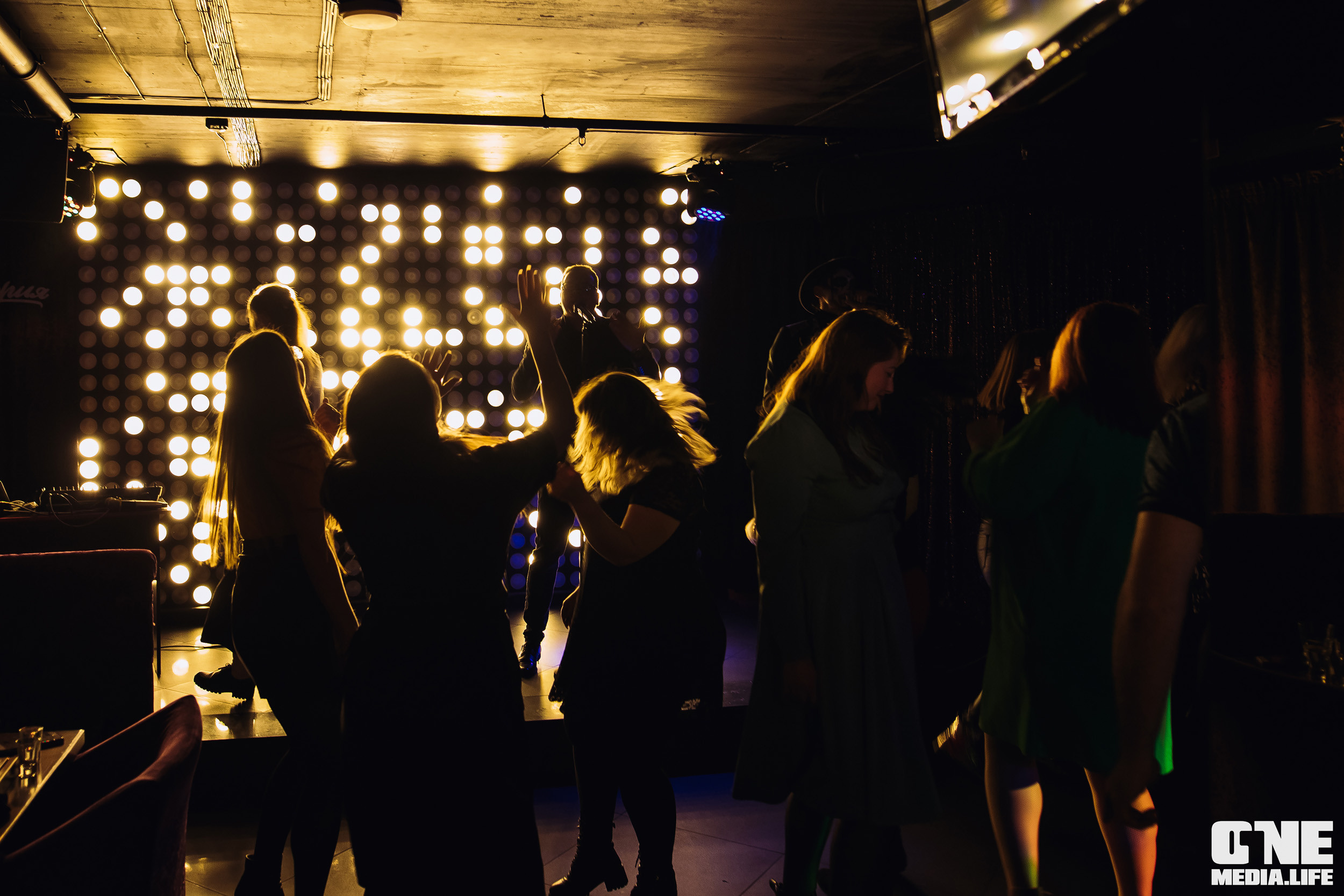 Фоторепортаж из караоке-клуба Эйфория. One Media Life: фоторепортажи, фотоотчеты с мероприятий и заведений