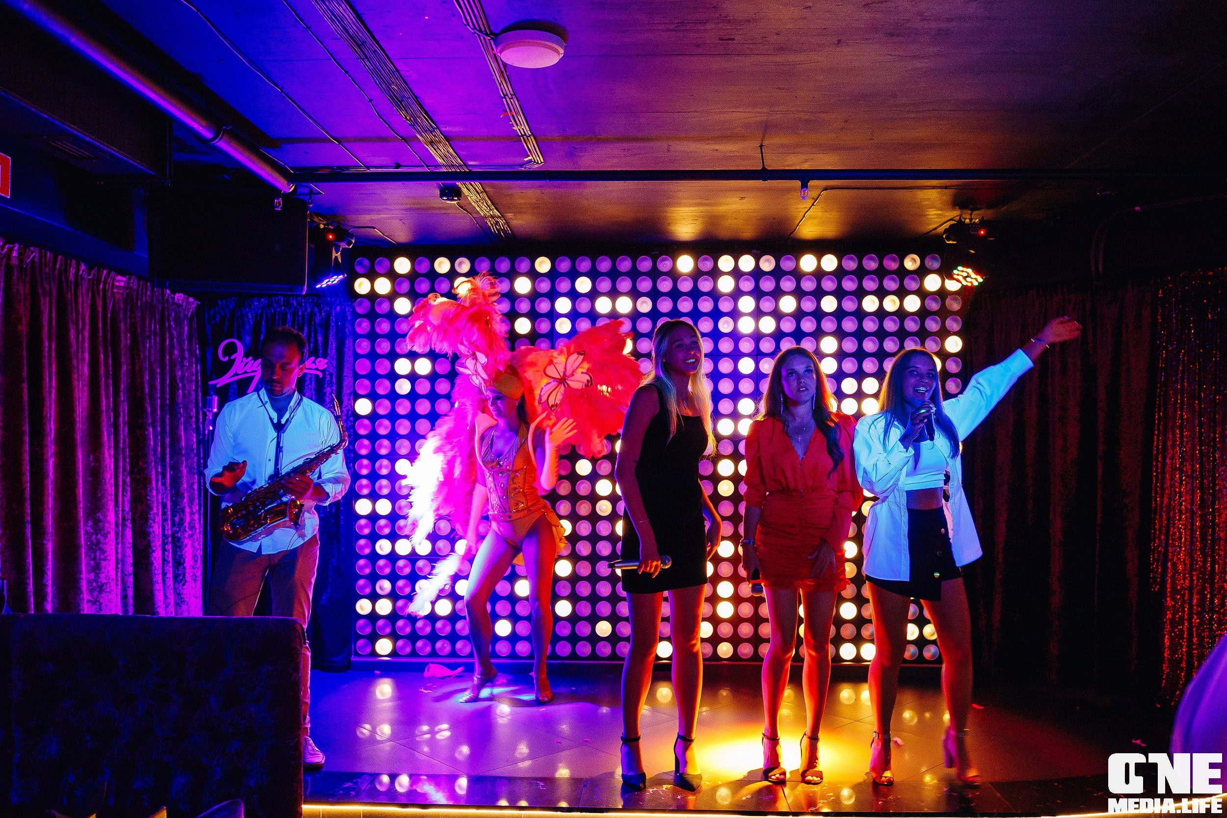 Фоторепортаж из караоке-клуба Эйфория. One Media Life: фоторепортажи, фотоотчеты с мероприятий и заведений
