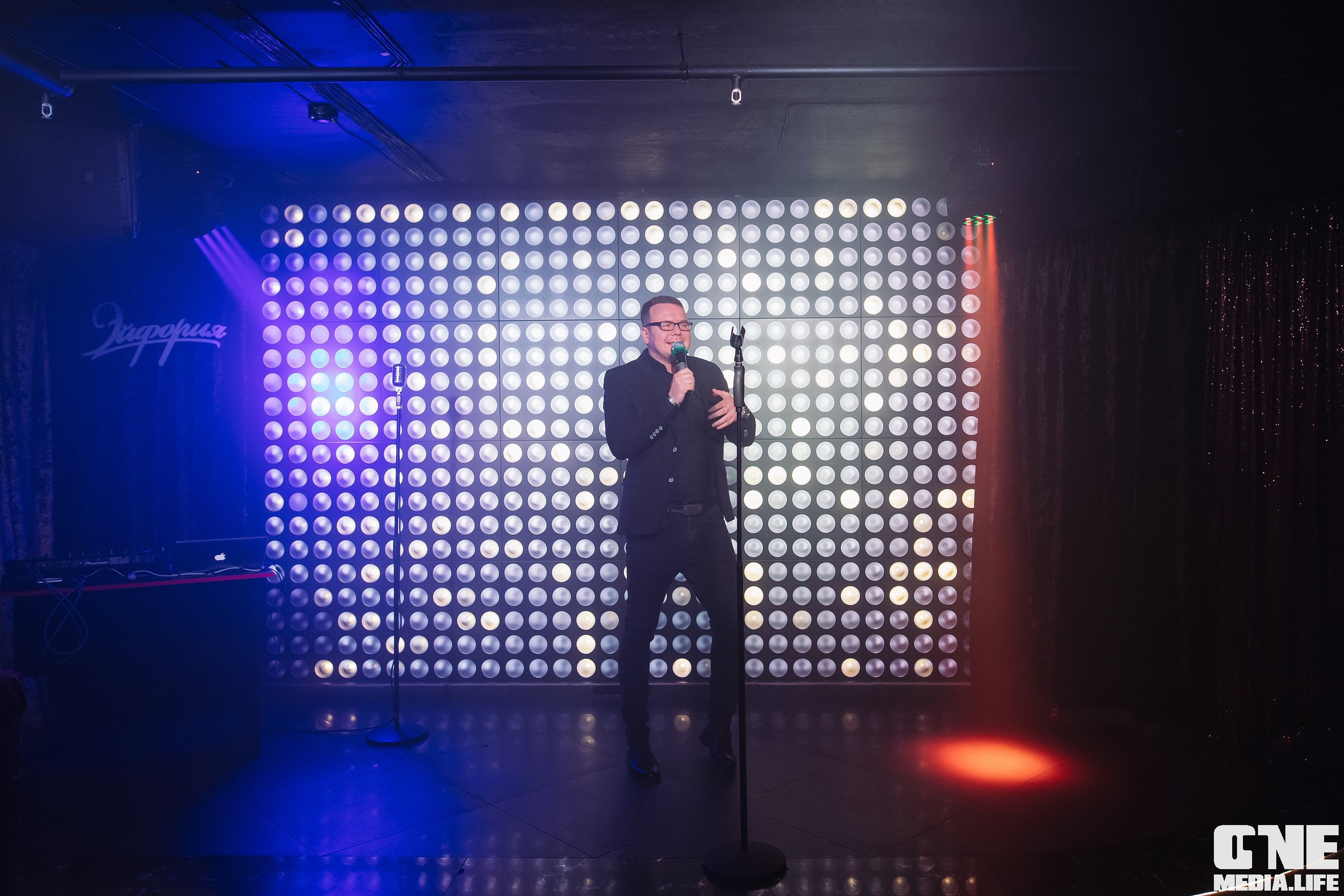 Фоторепортаж из караоке-клуба Эйфория. One Media Life: фоторепортажи, фотоотчеты с мероприятий и заведений