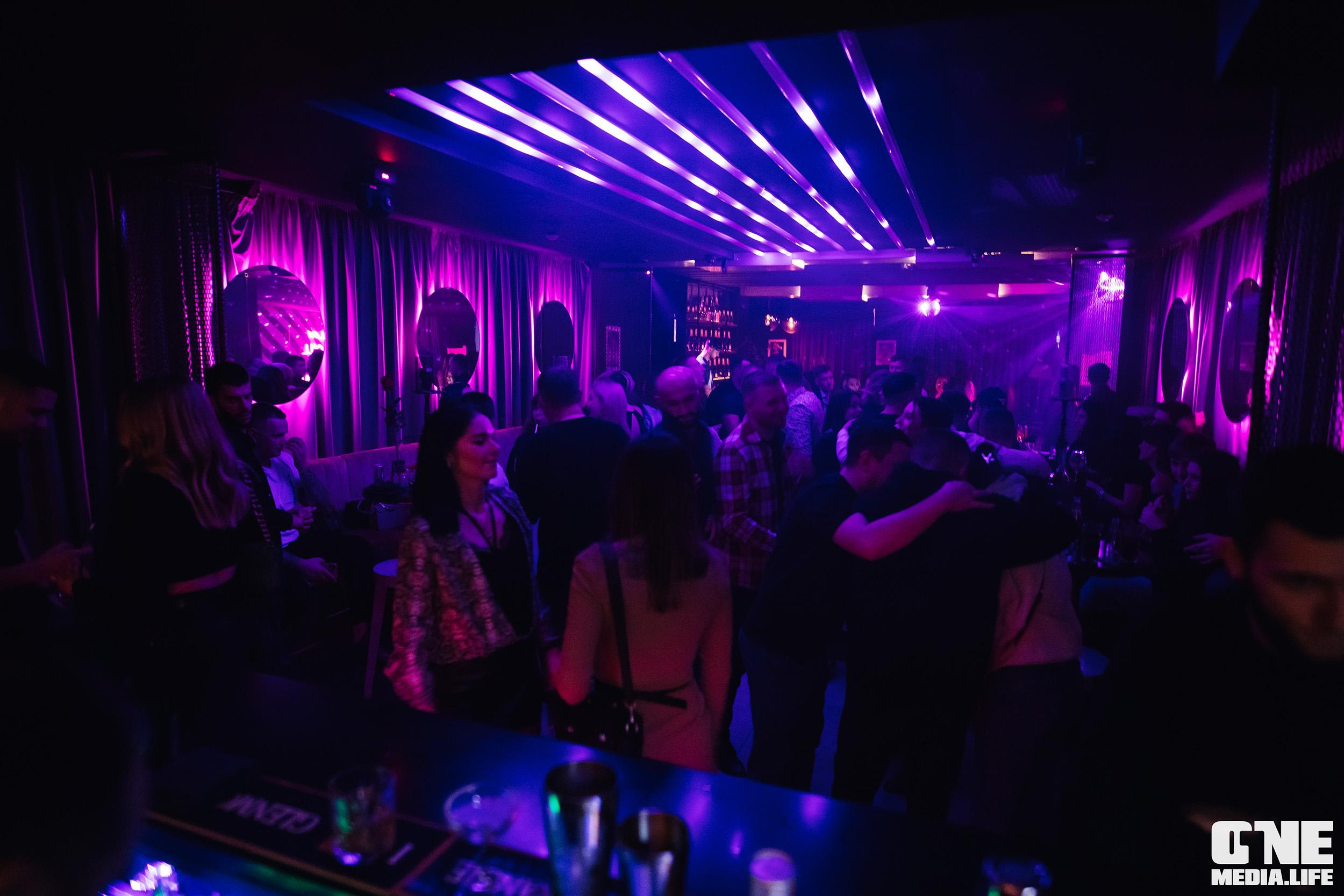 Фоторепортаж из диско бара Мираж. One Media Life: фоторепортажи, фотоотчеты с мероприятий и заведений