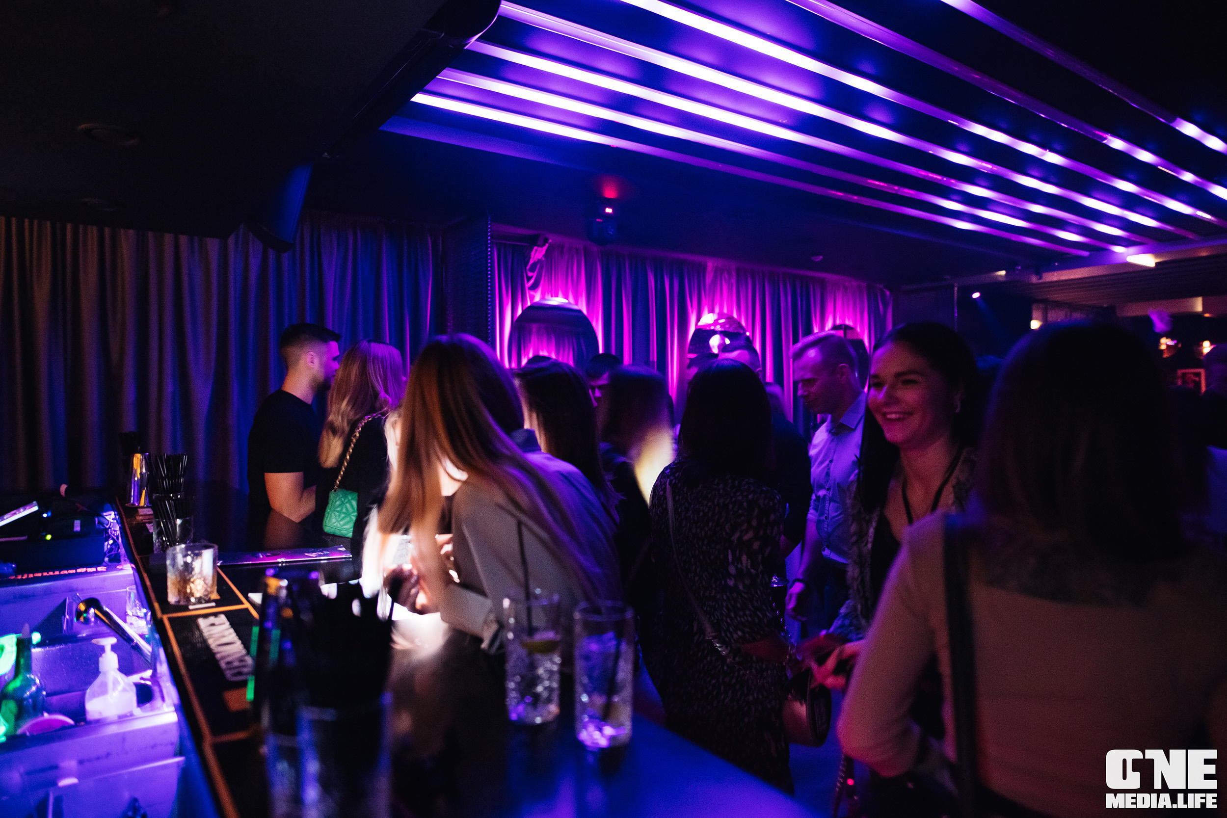 Фоторепортаж из диско бара Мираж. One Media Life: фоторепортажи, фотоотчеты с мероприятий и заведений