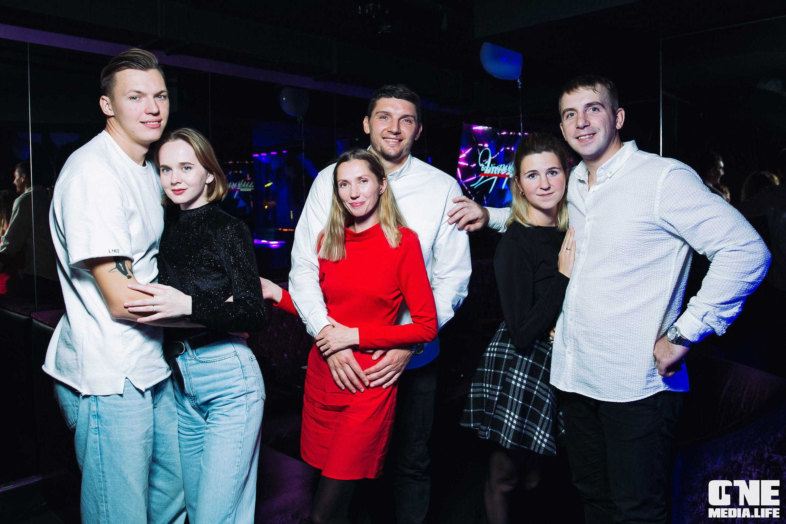 Фоторепортаж из караоке-клуба Эфория. One Media Life: фоторепортажи, фотоотчеты с мероприятий и заведений