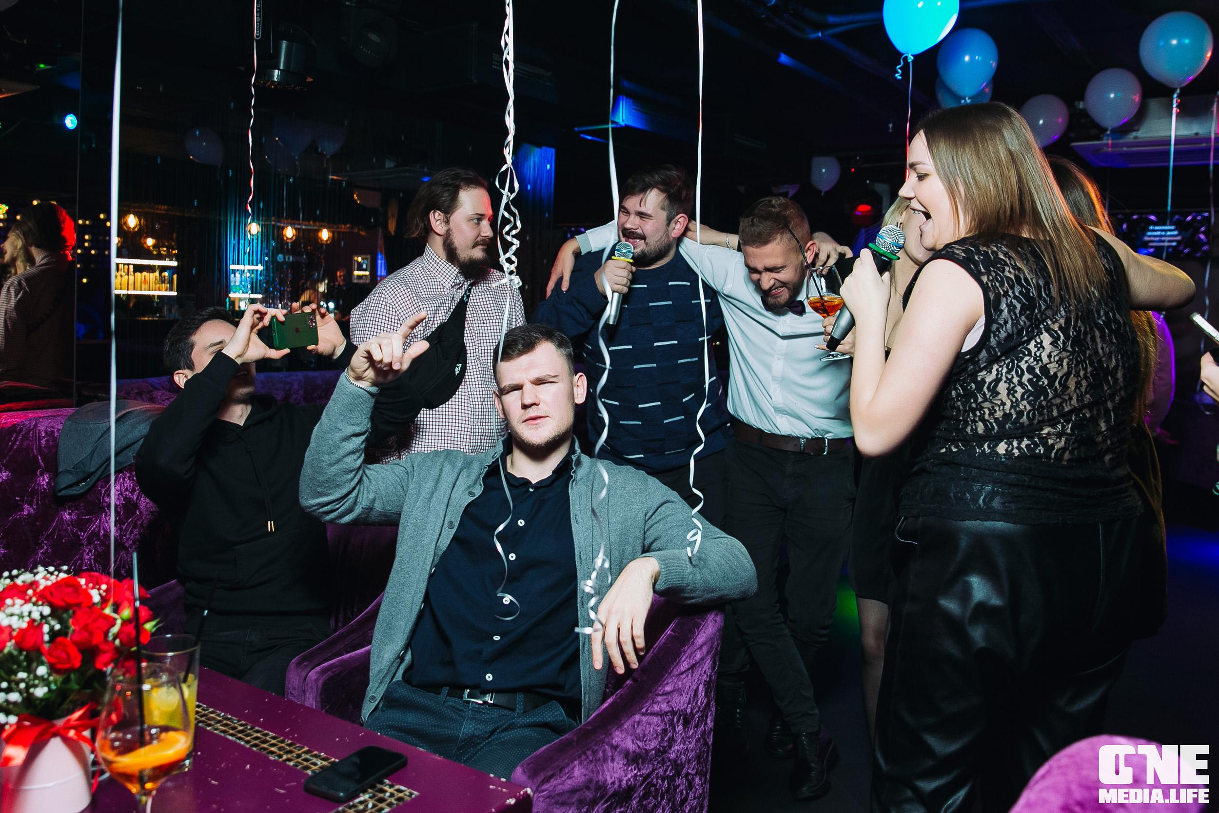 Фоторепортаж из караоке-клуба Эфория. One Media Life: фоторепортажи, фотоотчеты с мероприятий и заведений