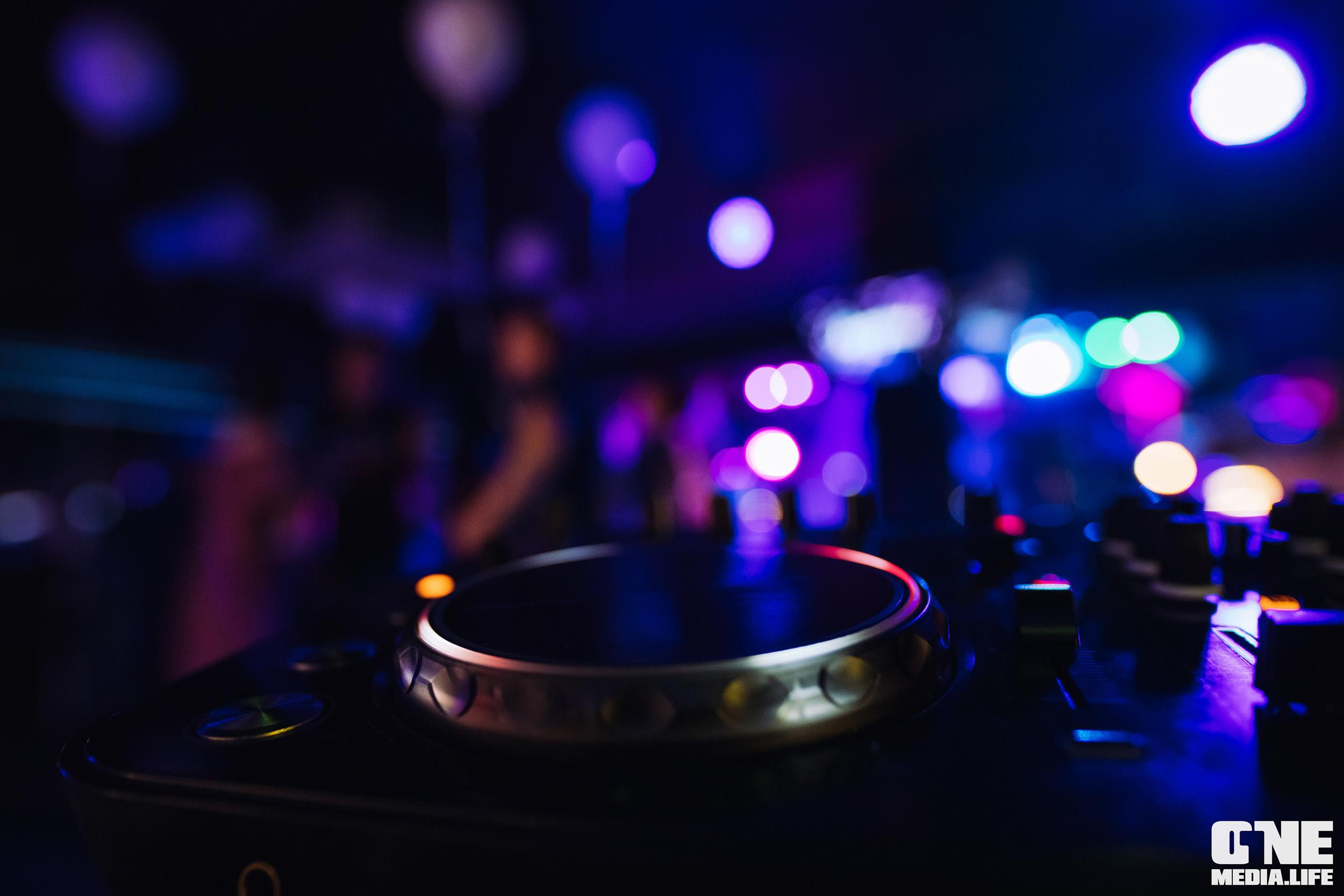 Фоторепортаж из караоке-клуба Эйфория. One Media Life: фоторепортажи, фотоотчеты с мероприятий и заведений