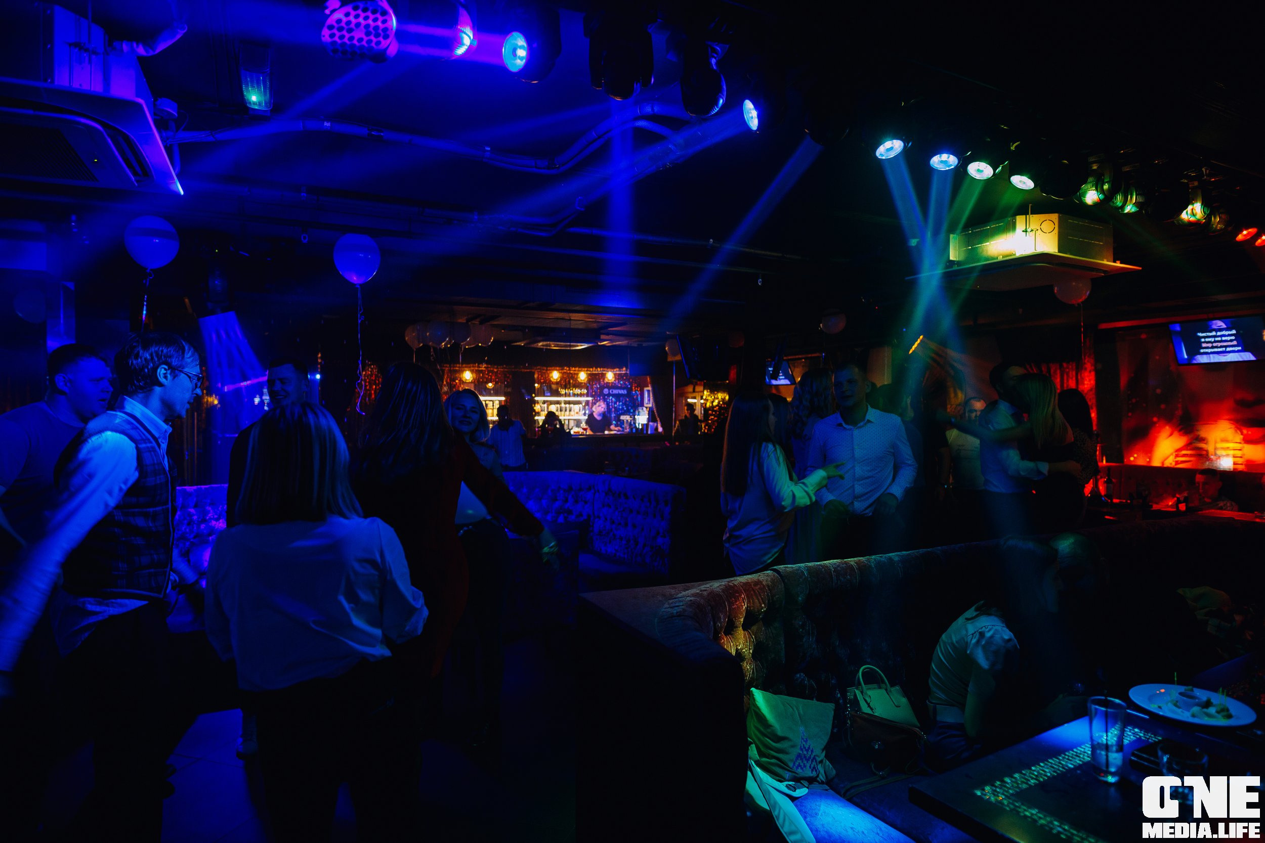 Фоторепортаж из караоке-клубе Эйфория. One Media Life: фоторепортажи, фотоотчеты с мероприятий и заведений