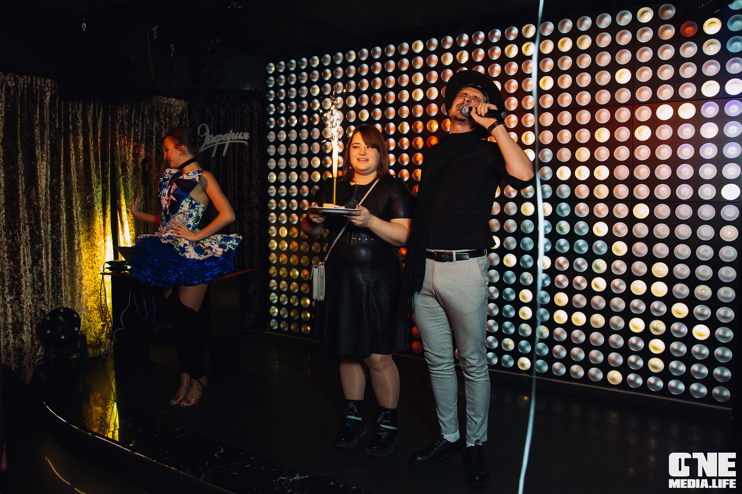 Фоторепортаж из караоке-клуба Эйфория. One Media Life: фоторепортажи, фотоотчеты с мероприятий и заведений