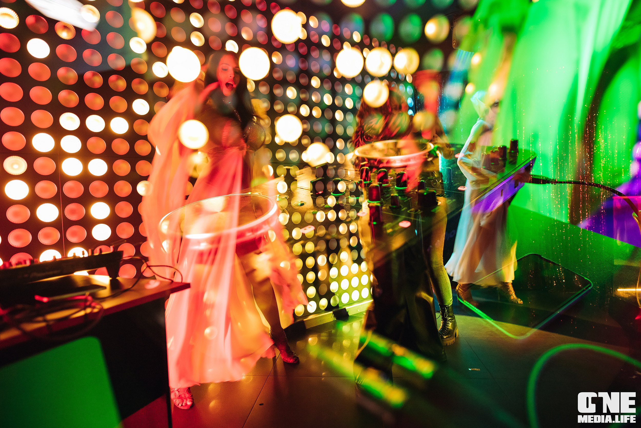 Фоторепортаж из караоке-клуба Эфория. One Media Life: фоторепортажи, фотоотчеты с мероприятий и заведений