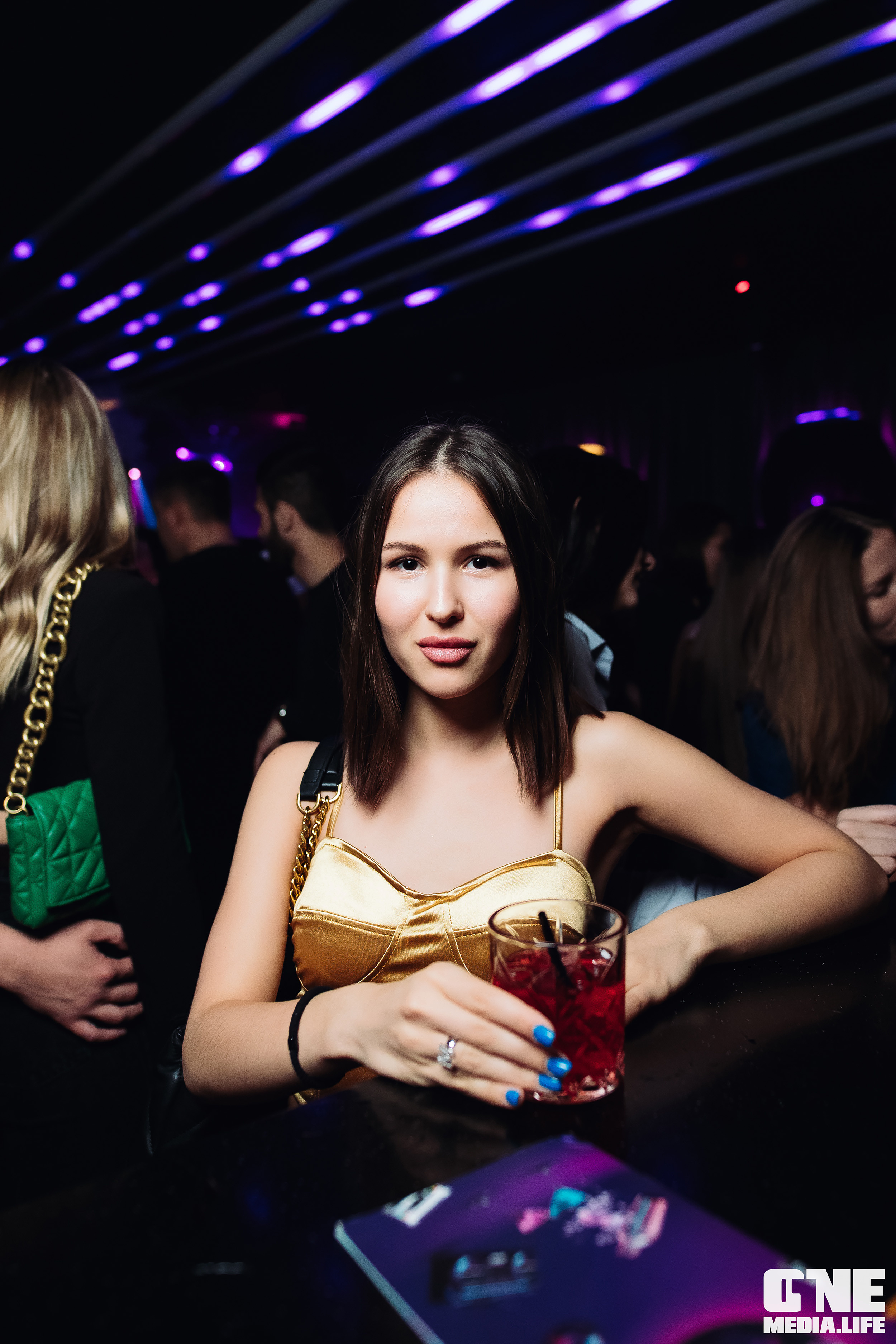 Фоторепортаж из диско бара Мираж. One Media Life: фоторепортажи, фотоотчеты с мероприятий и заведений
