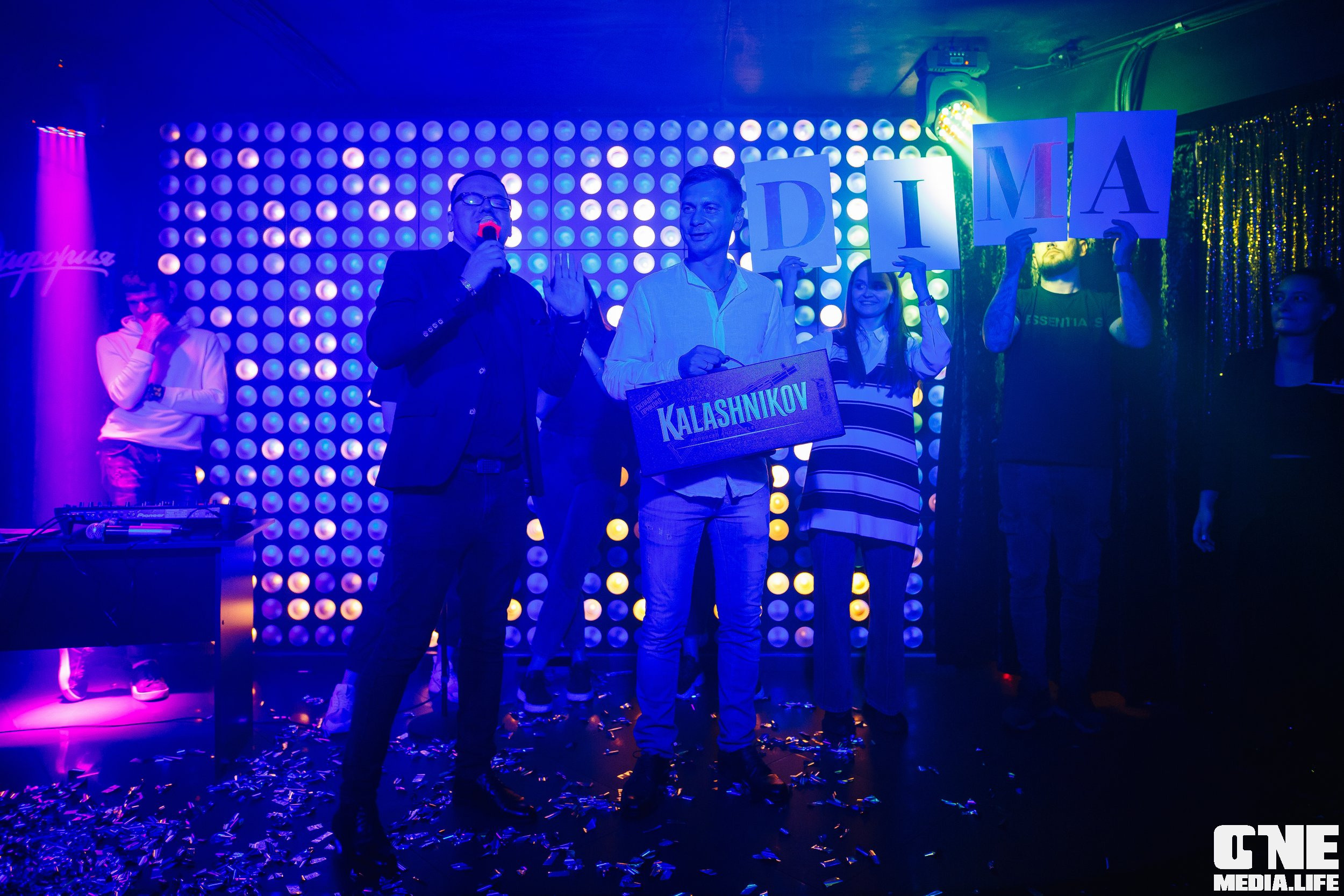 Фоторепортаж из караоке-клубе Эйфория. One Media Life: фоторепортажи, фотоотчеты с мероприятий и заведений