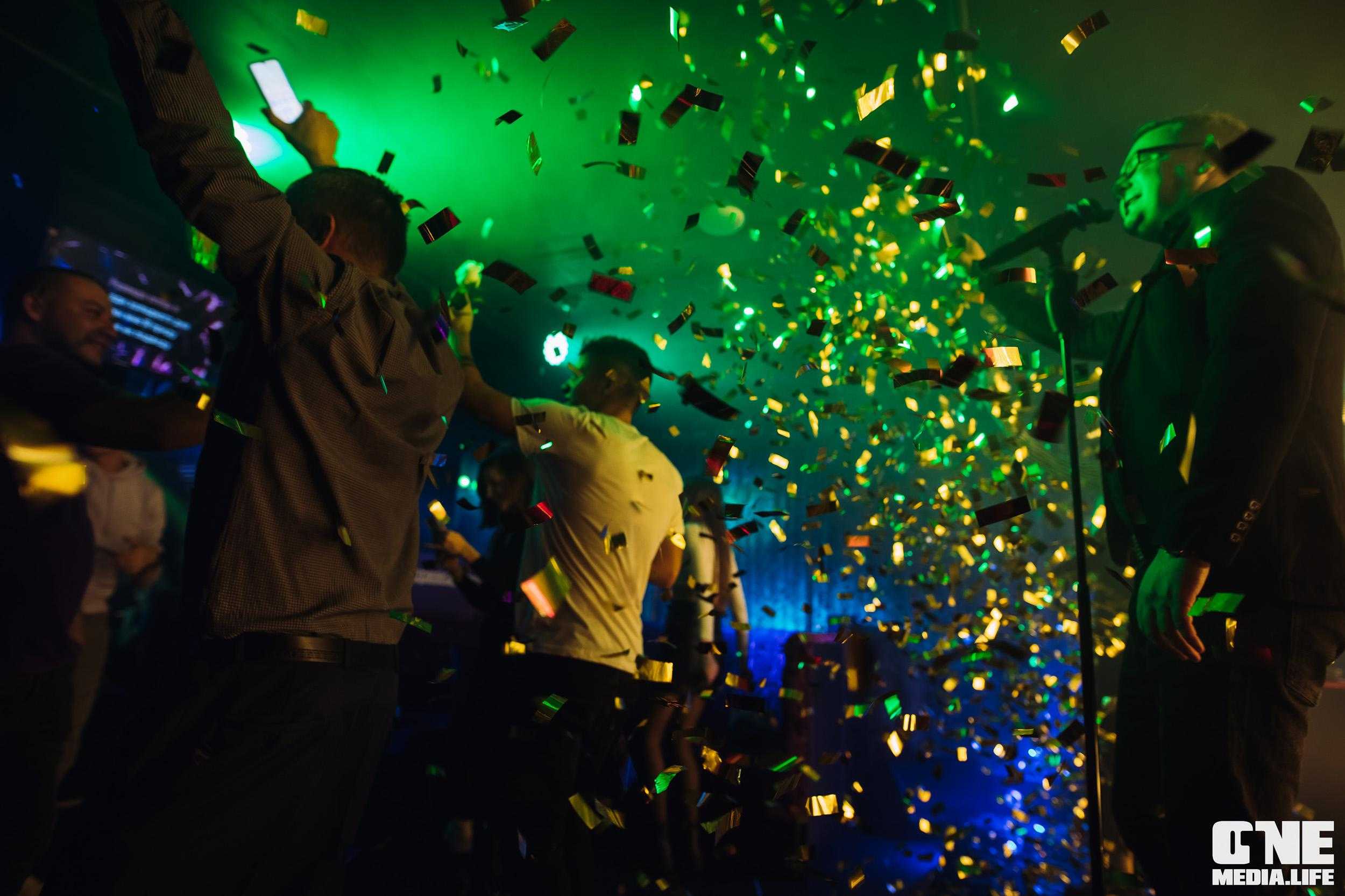 Фоторепортаж из караоке-клуба Эйфория. One Media Life: фоторепортажи, фотоотчеты с мероприятий и заведений