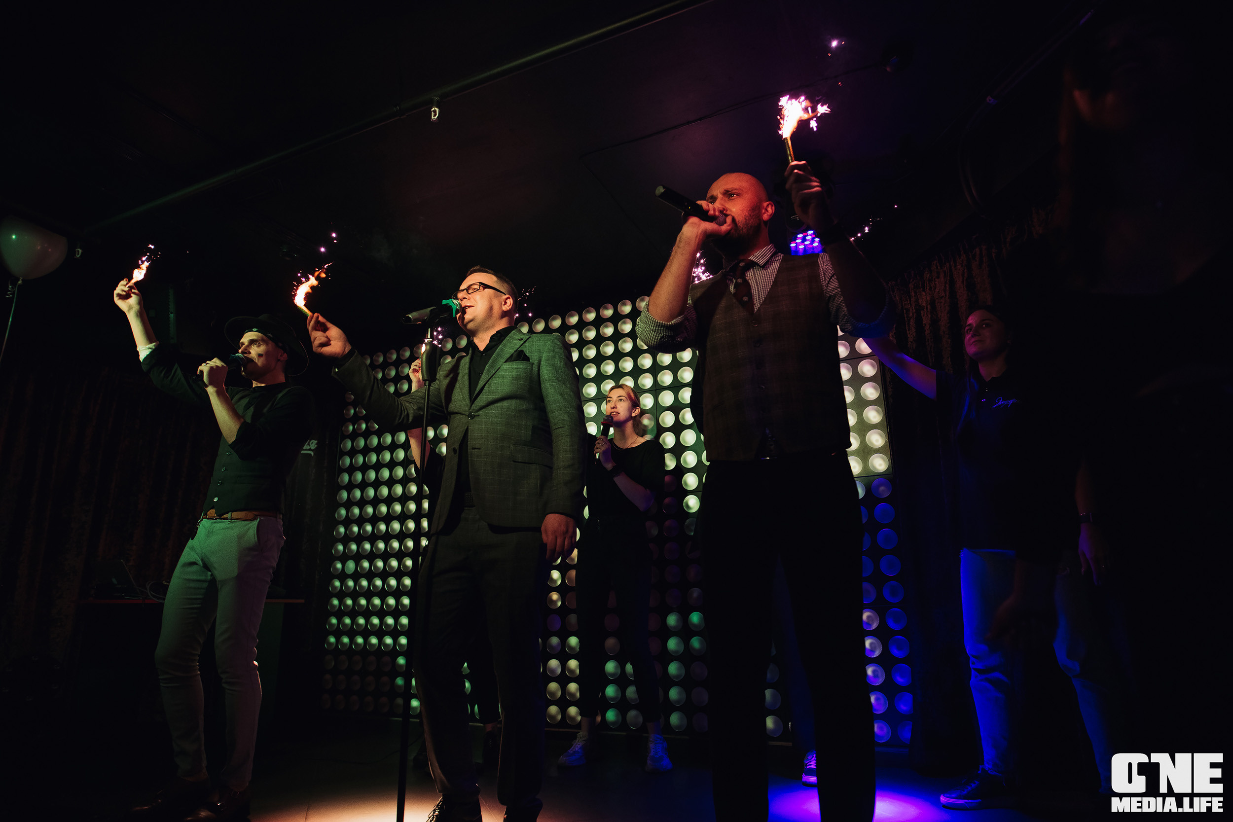 Фоторепортаж из караоке-клуба Эйфория. One Media Life: фоторепортажи, фотоотчеты с мероприятий и заведений