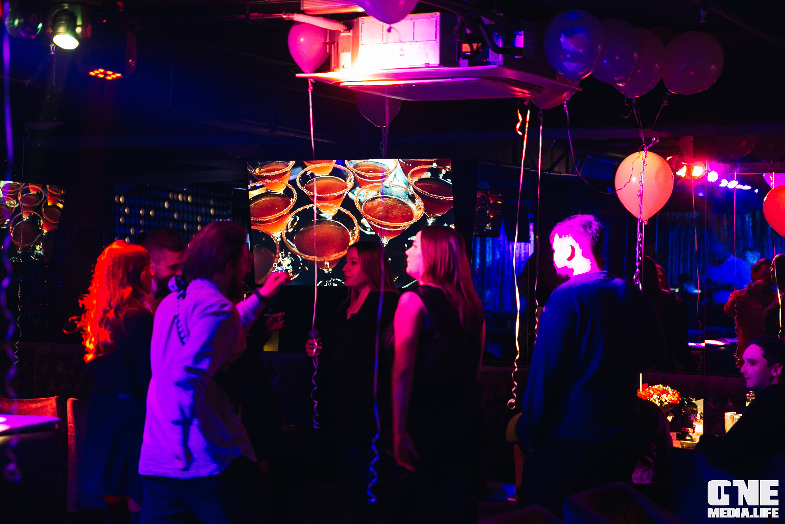 Фоторепортаж из караоке-клуба Эфория. One Media Life: фоторепортажи, фотоотчеты с мероприятий и заведений