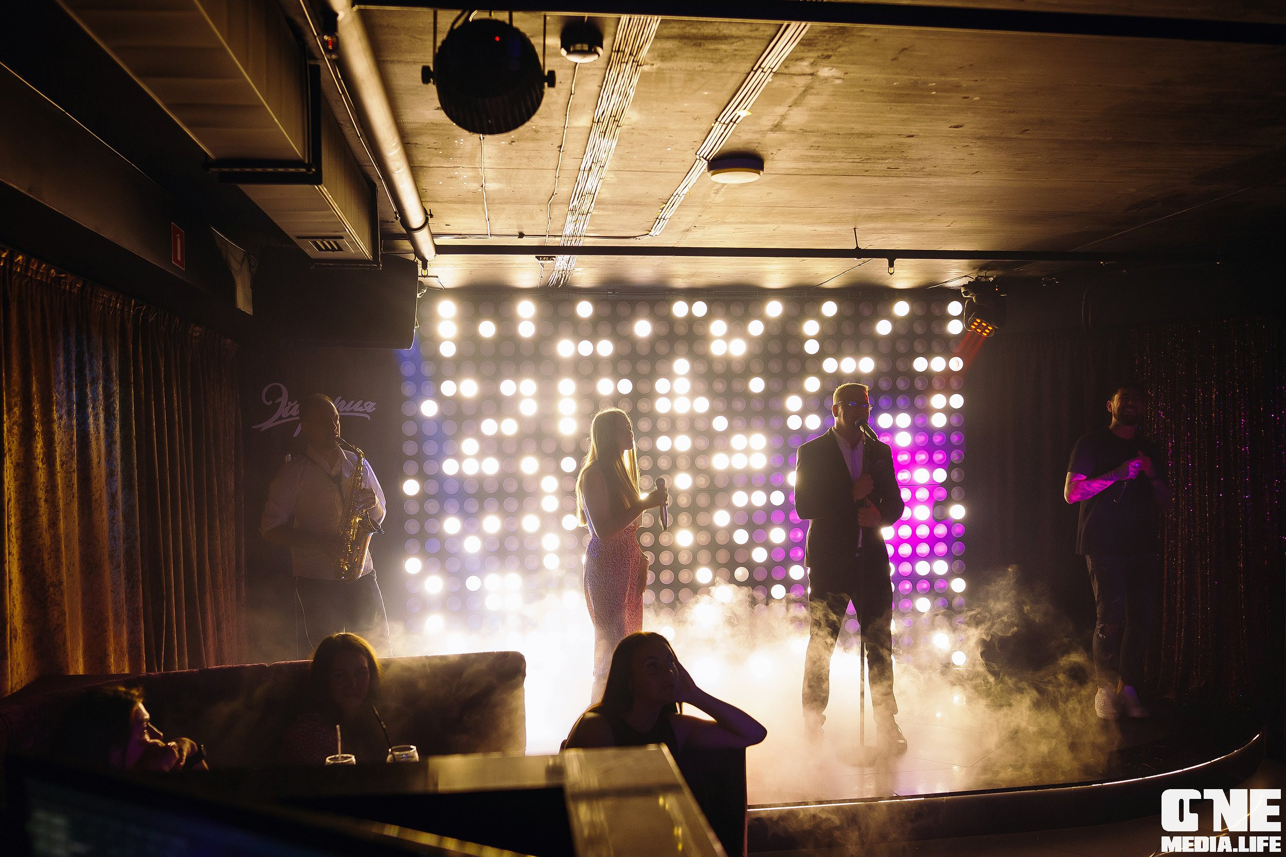 Фоторепортаж из караоке-клуба Эйфория. One Media Life: фоторепортажи, фотоотчеты с мероприятий и заведений