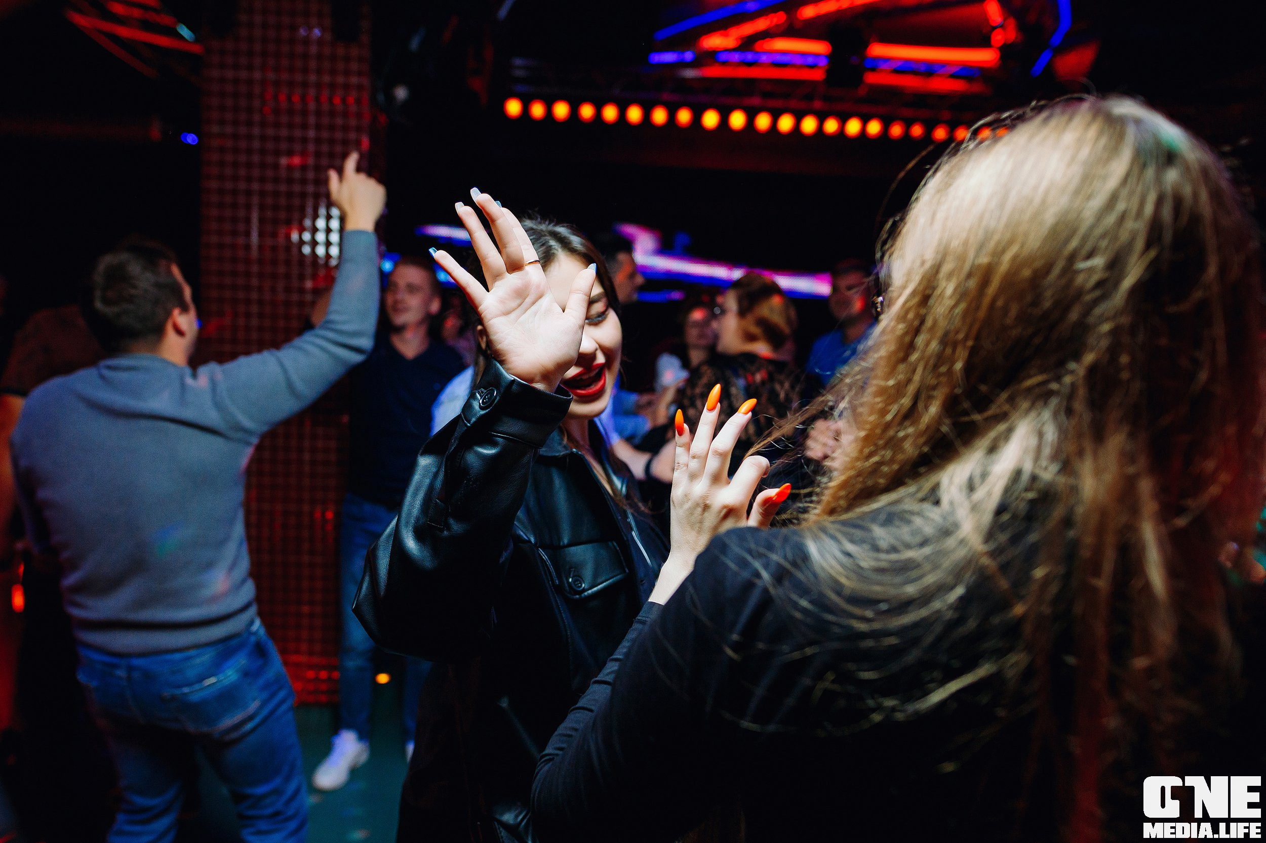 Фоторепортаж из ночного клуба Планета. One Media Life: фоторепортажи, фотоотчеты с мероприятий и заведений