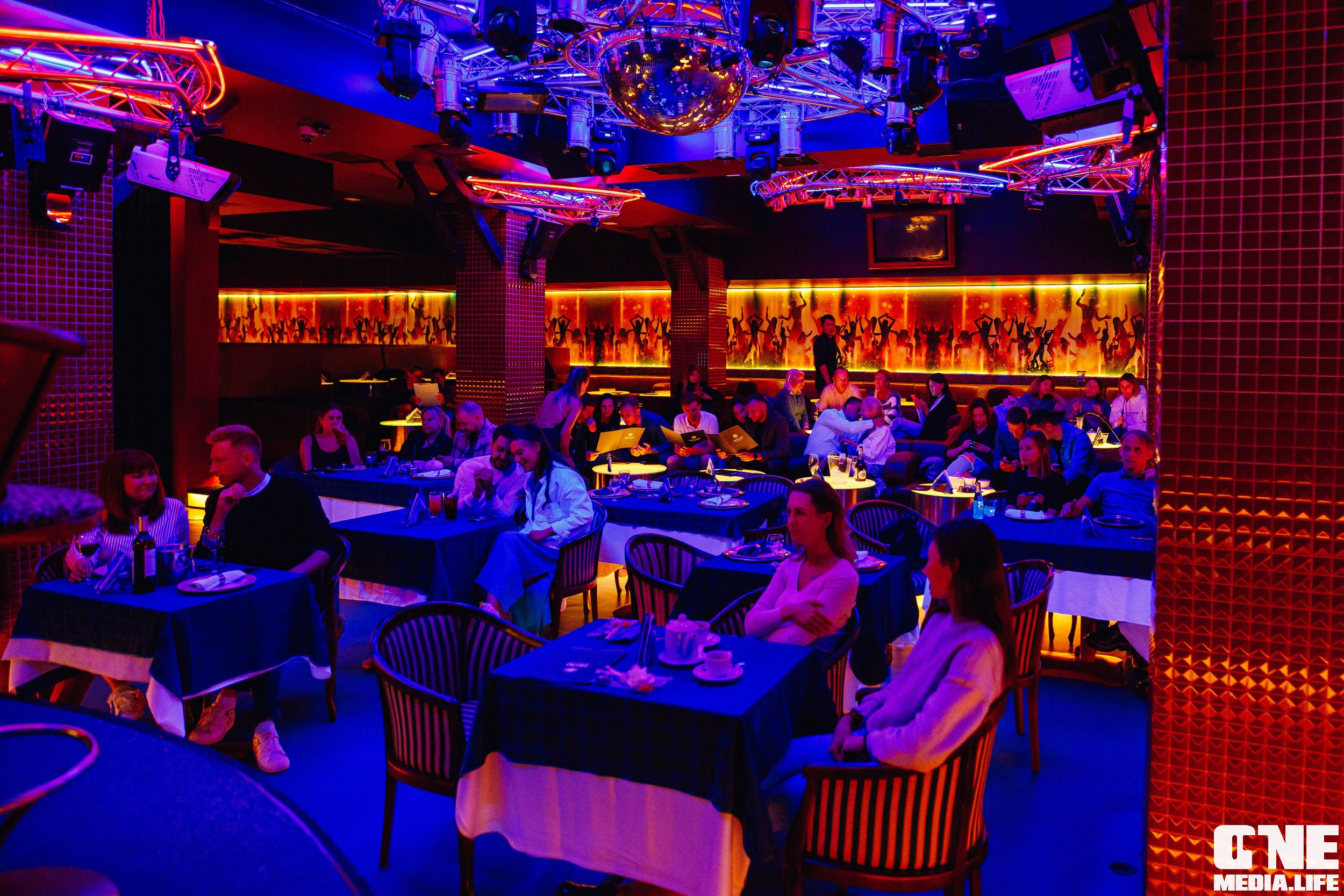 Фоторепортаж из РК Планета. One Media Life: фоторепортажи, фотоотчеты с мероприятий и заведений