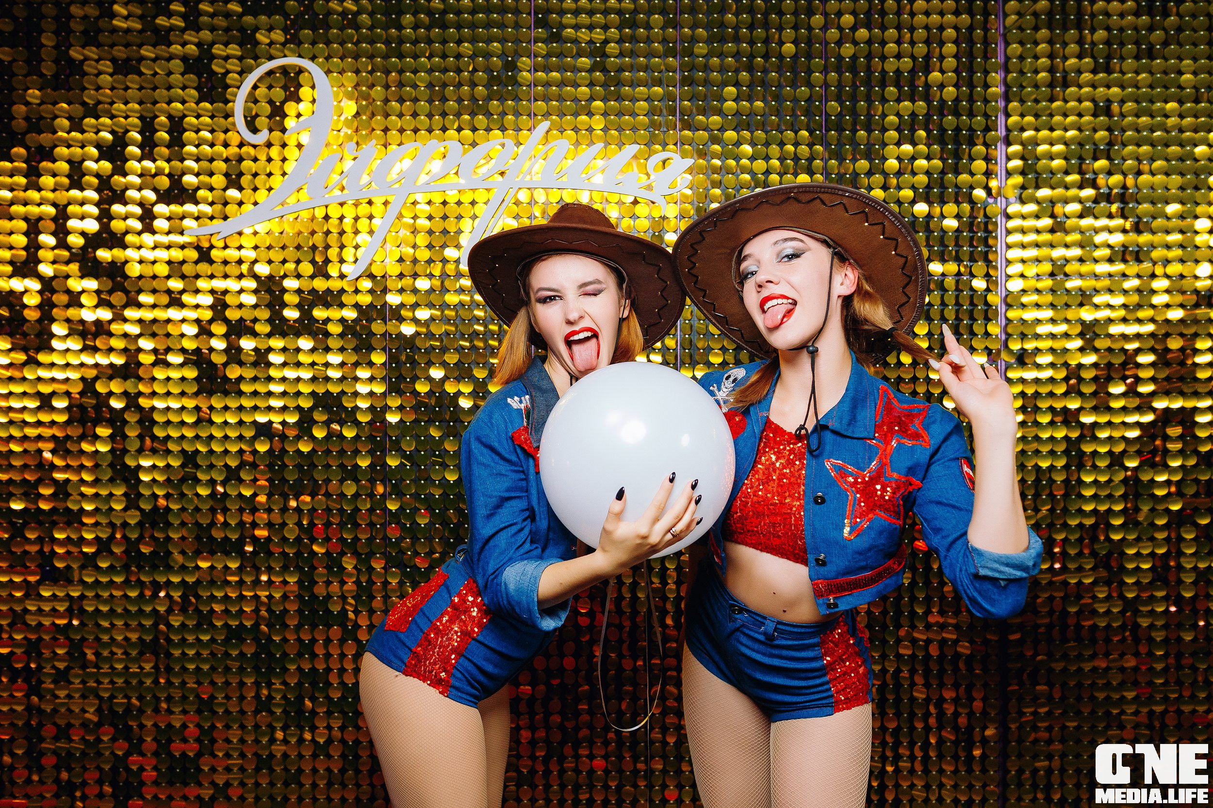 Фоторепортаж из караоке-клуба Эйфория. One Media Life: фоторепортажи, фотоотчеты с мероприятий и заведений