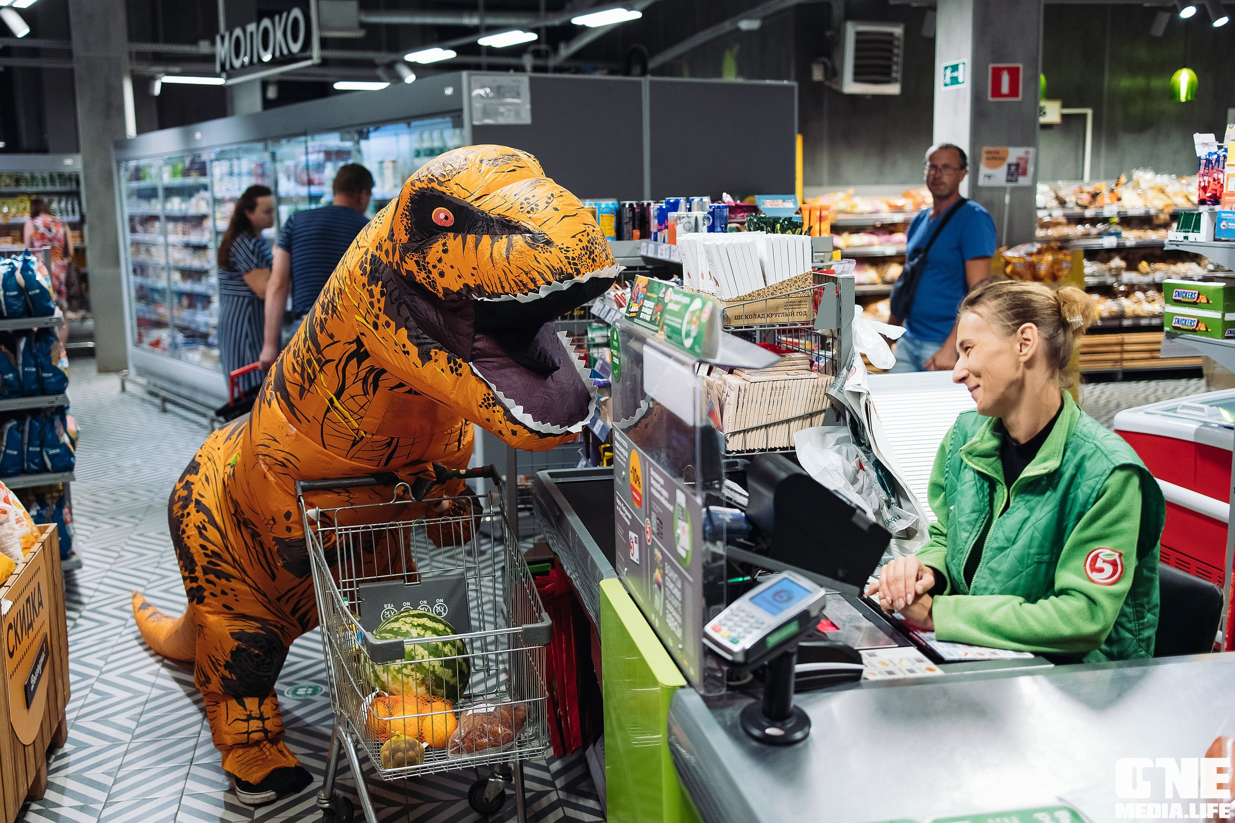 Фоторепортаж из Пятерочки. One Media Life: фоторепортажи, фотоотчеты с мероприятий и заведений