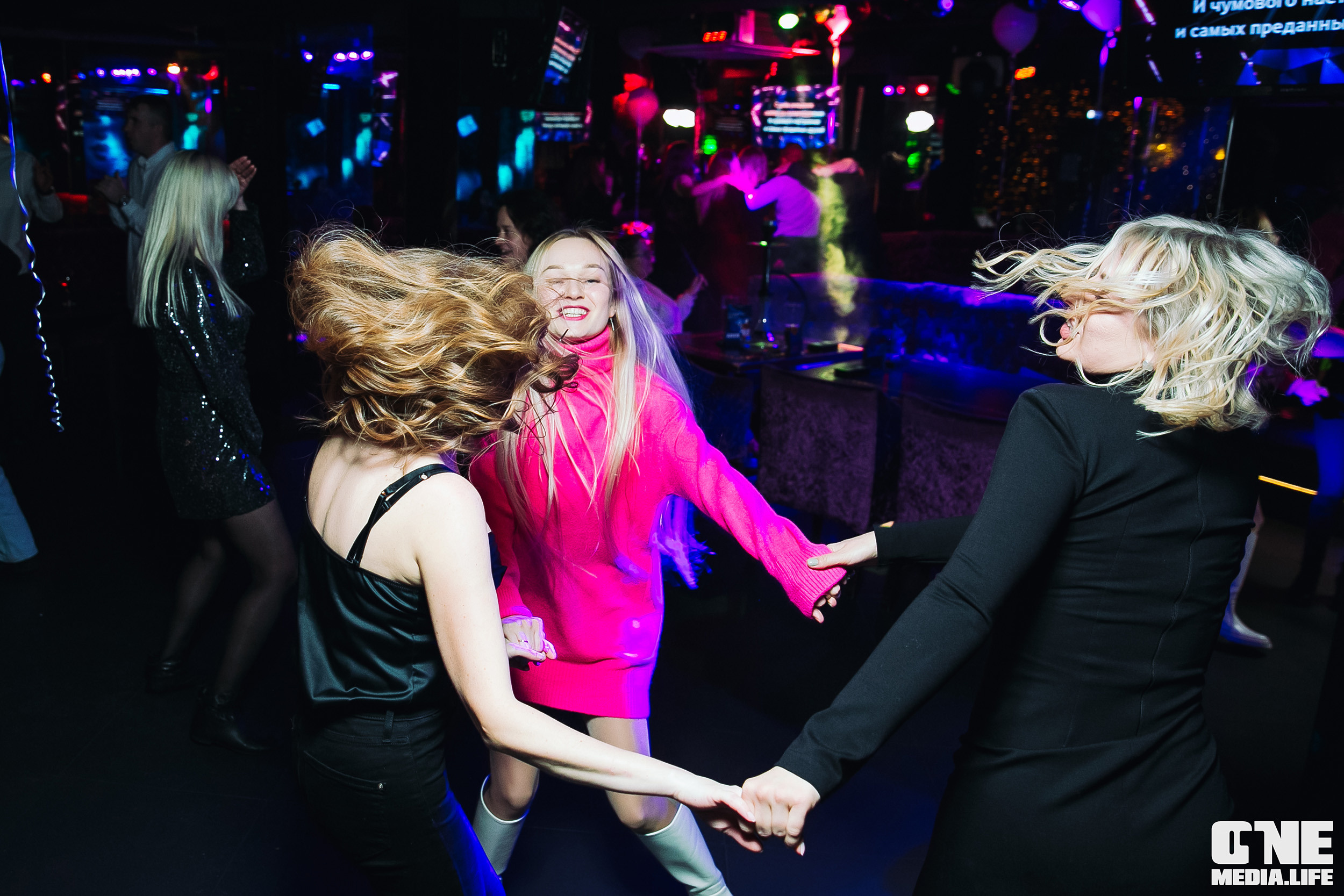 Фоторепортаж из караоке-клуба Эфория. One Media Life: фоторепортажи, фотоотчеты с мероприятий и заведений
