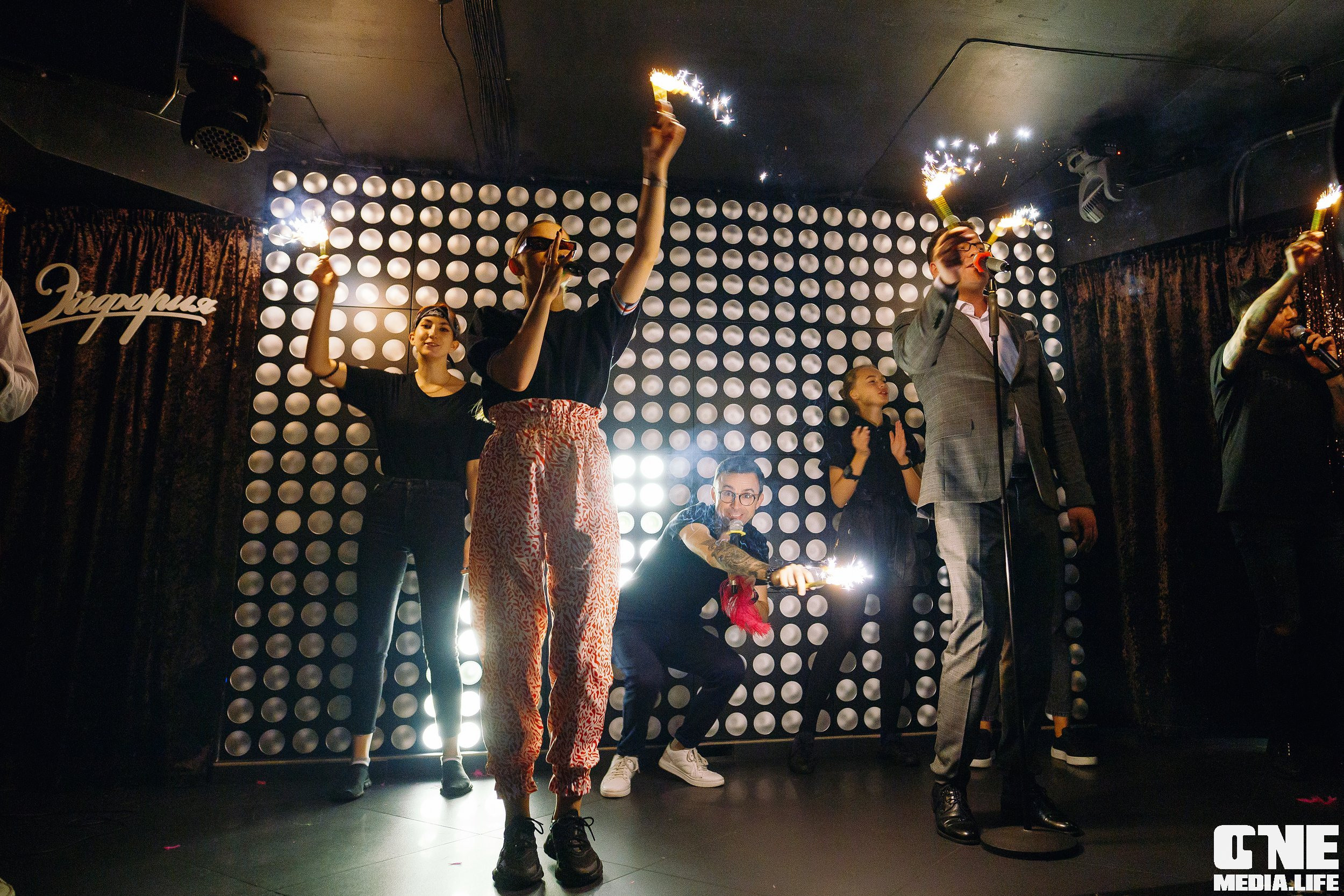 Фоторепортаж из караоке-клуба Эйфория. One Media Life: фоторепортажи, фотоотчеты с мероприятий и заведений