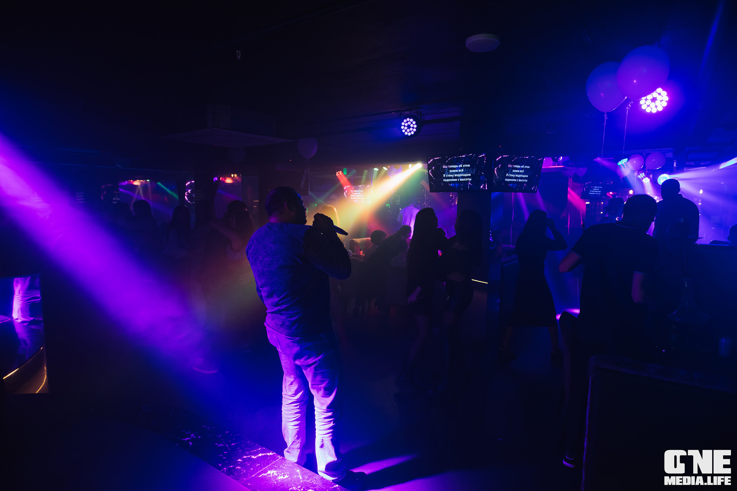 Фоторепортаж из караоке-клуба Эйфория. One Media Life: фоторепортажи, фотоотчеты с мероприятий и заведений