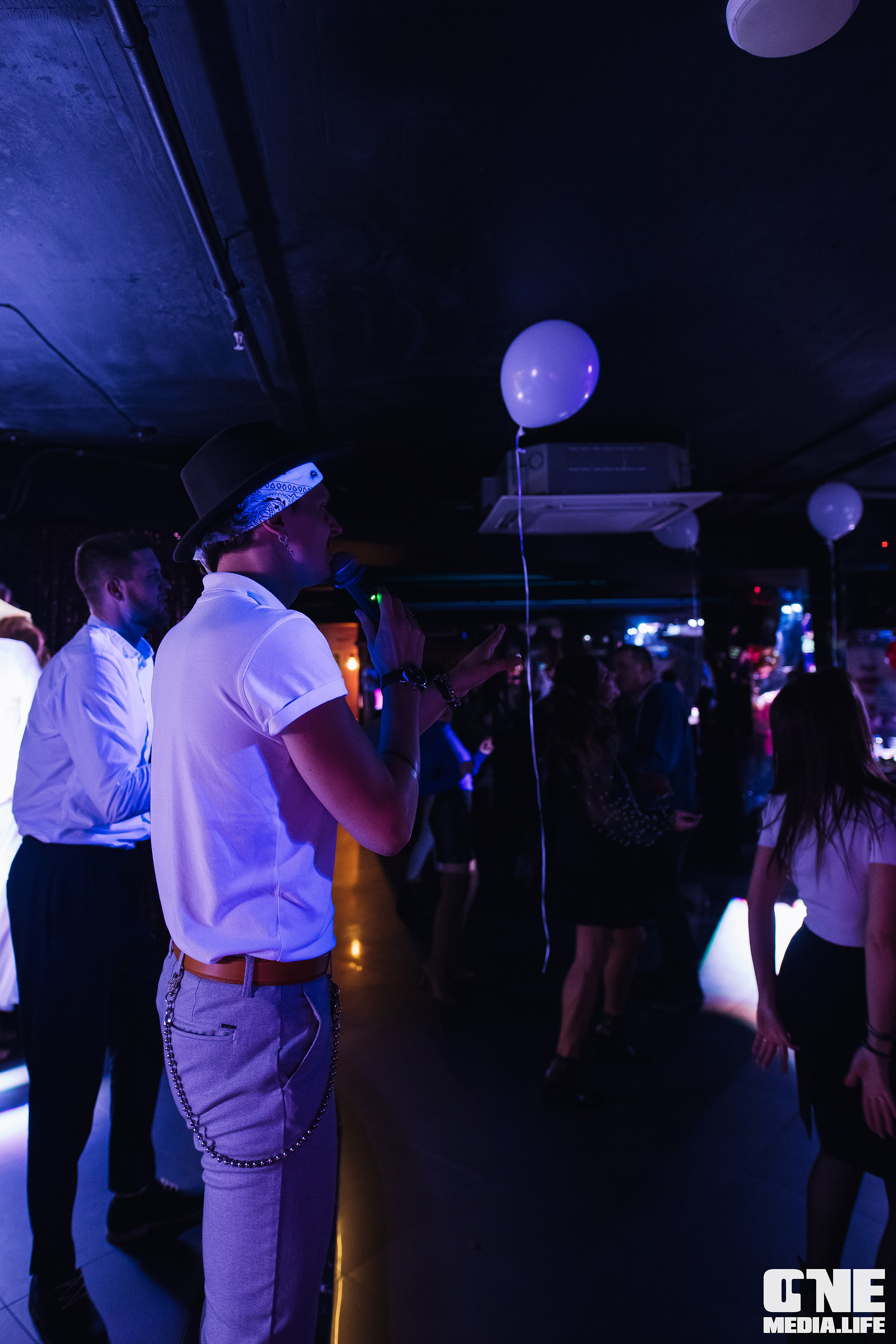 Фоторепортаж из караоке-клуба Эфория. One Media Life: фоторепортажи, фотоотчеты с мероприятий и заведений