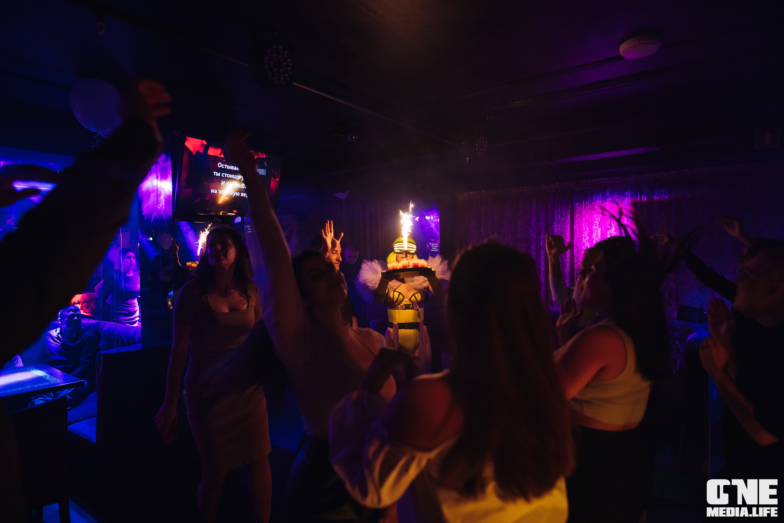 Фоторепортаж из караоке-клуба Эйфория. One Media Life: фоторепортажи, фотоотчеты с мероприятий и заведений