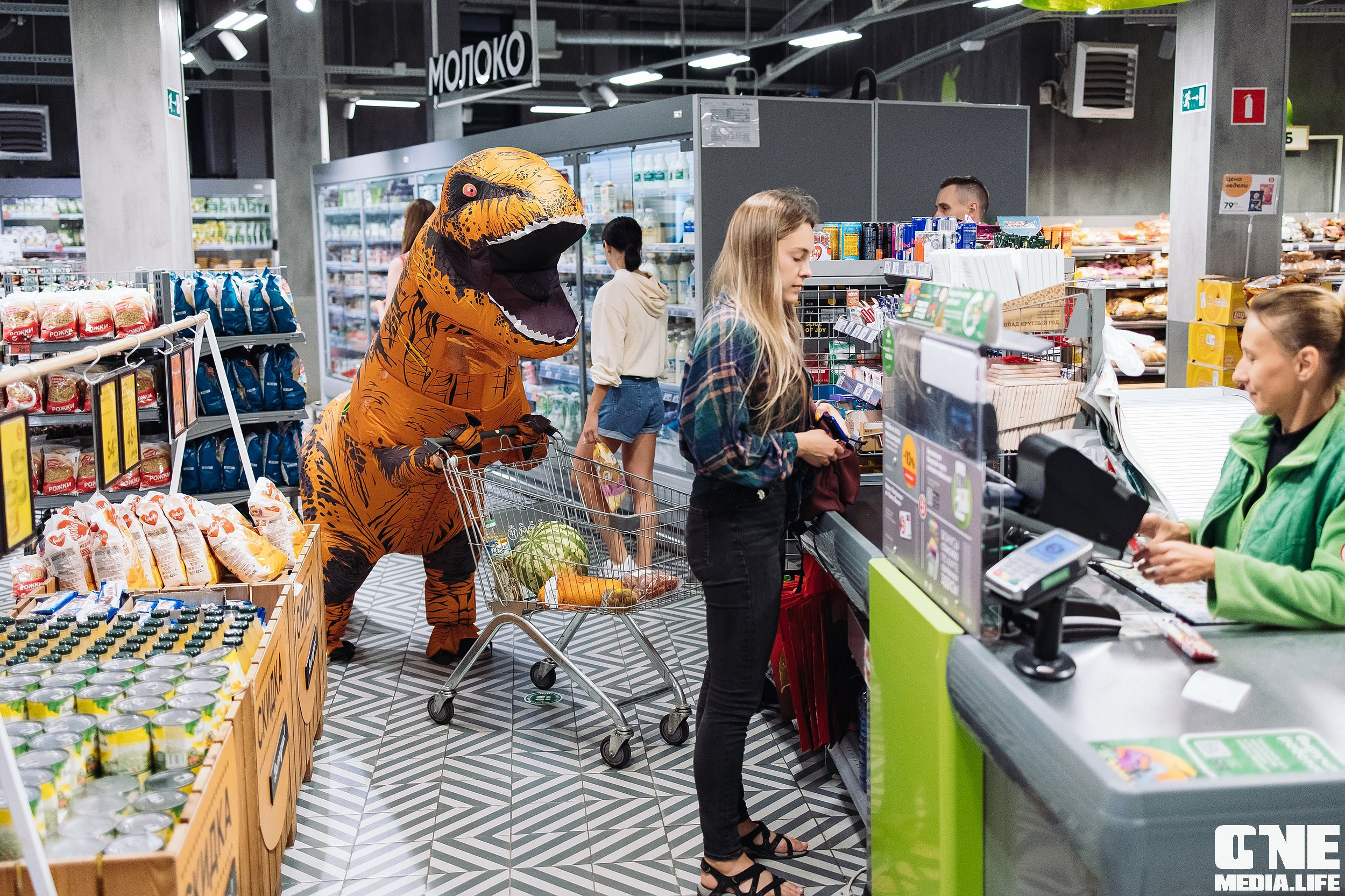 Фоторепортаж из Пятерочки. One Media Life: фоторепортажи, фотоотчеты с мероприятий и заведений