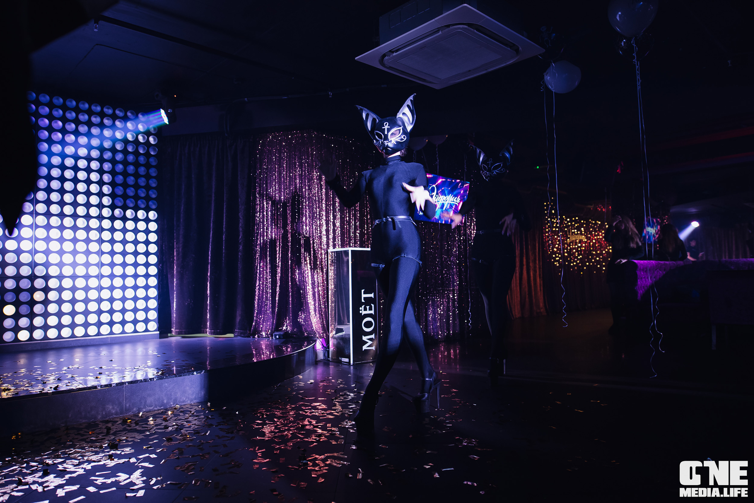 Фоторепортаж из караоке-клуба Эйфория. One Media Life: фоторепортажи, фотоотчеты с мероприятий и заведений