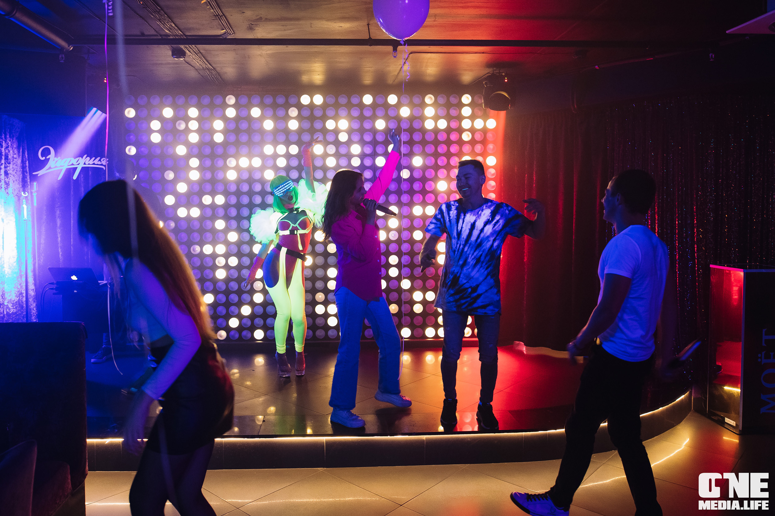 Фоторепортаж из караоке-клуба Эйфория. One Media Life: фоторепортажи, фотоотчеты с мероприятий и заведений