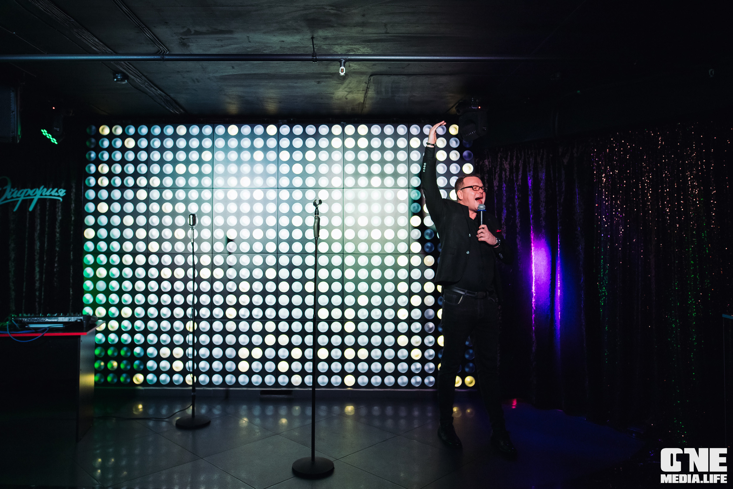 Фоторепортаж из караоке-клуба Эйфория. One Media Life: фоторепортажи, фотоотчеты с мероприятий и заведений