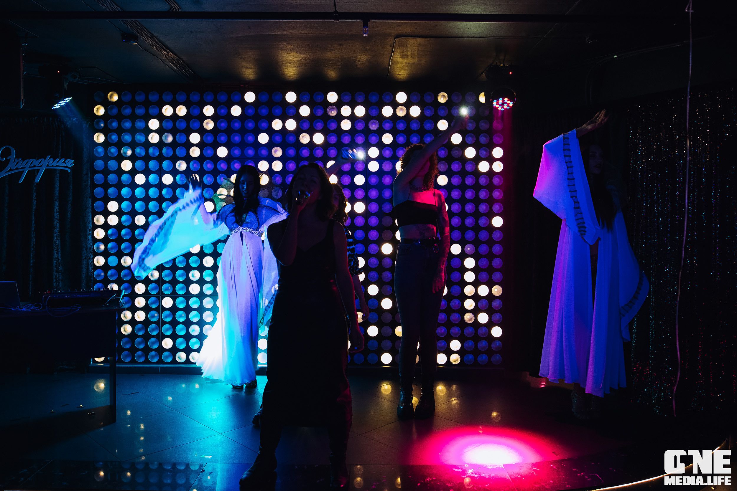 Фоторепортаж из караоке-клуба Эфория. One Media Life: фоторепортажи, фотоотчеты с мероприятий и заведений