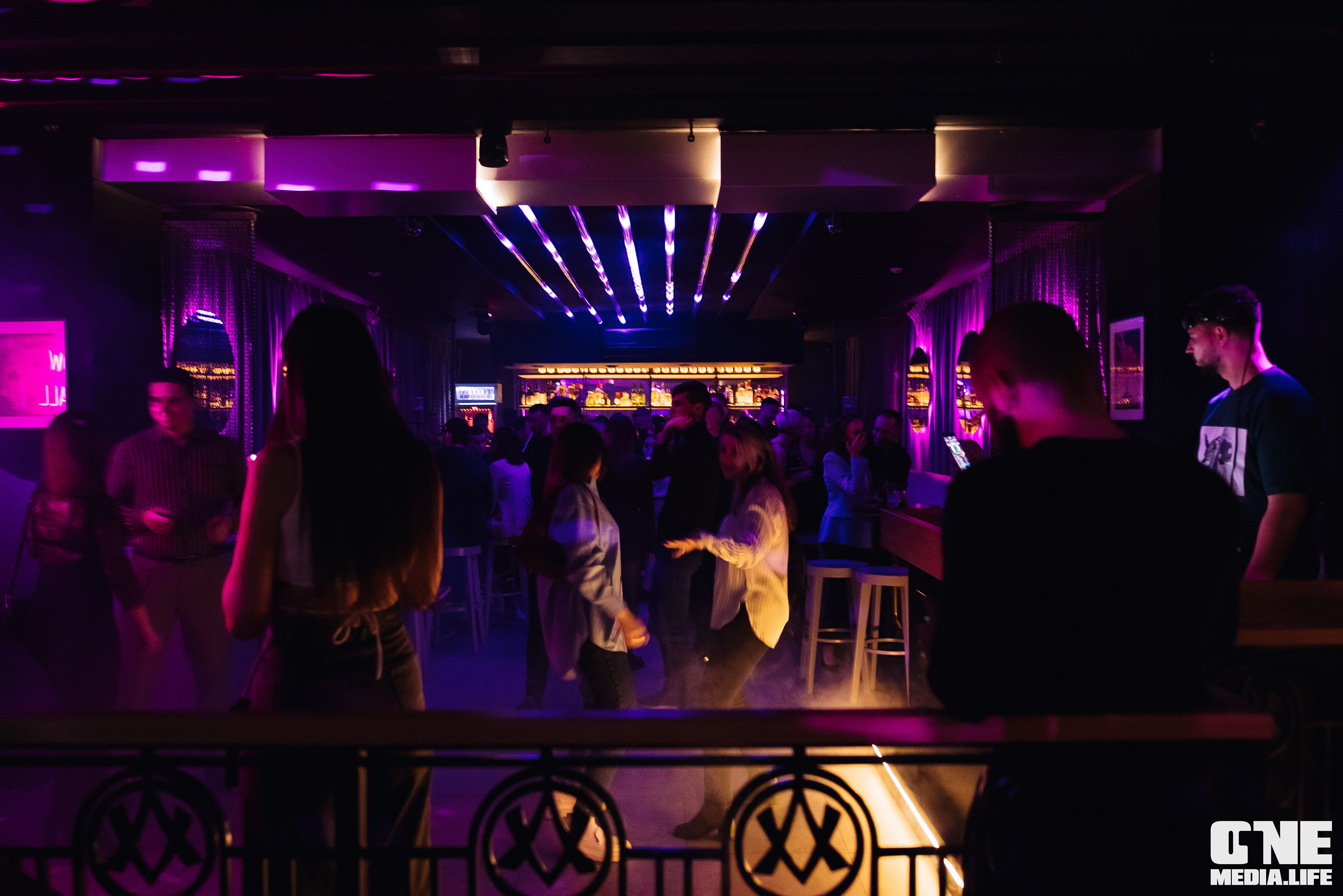 Фоторепортаж из диско бара Мираж. One Media Life: фоторепортажи, фотоотчеты с мероприятий и заведений