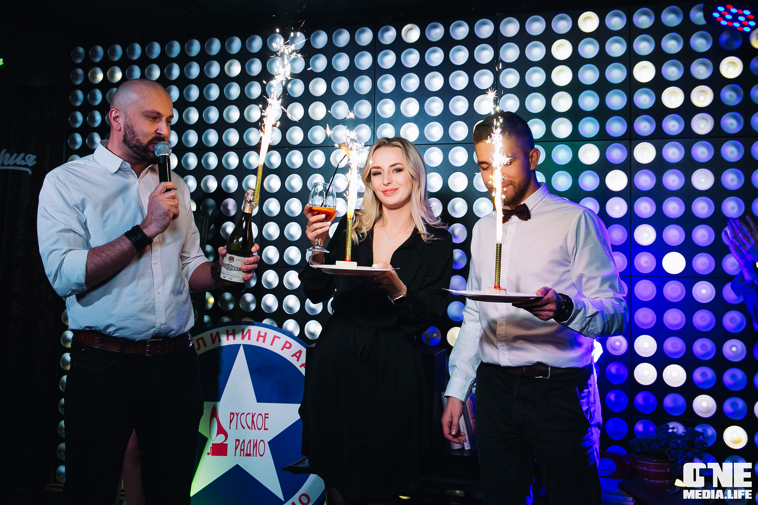 Фоторепортаж из караоке-клуба Эфория. One Media Life: фоторепортажи, фотоотчеты с мероприятий и заведений