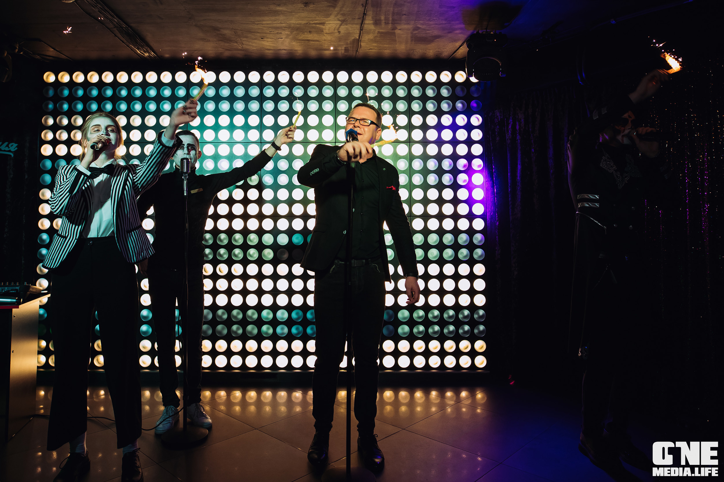 Фоторепортаж из караоке-клуба Эйфория. One Media Life: фоторепортажи, фотоотчеты с мероприятий и заведений