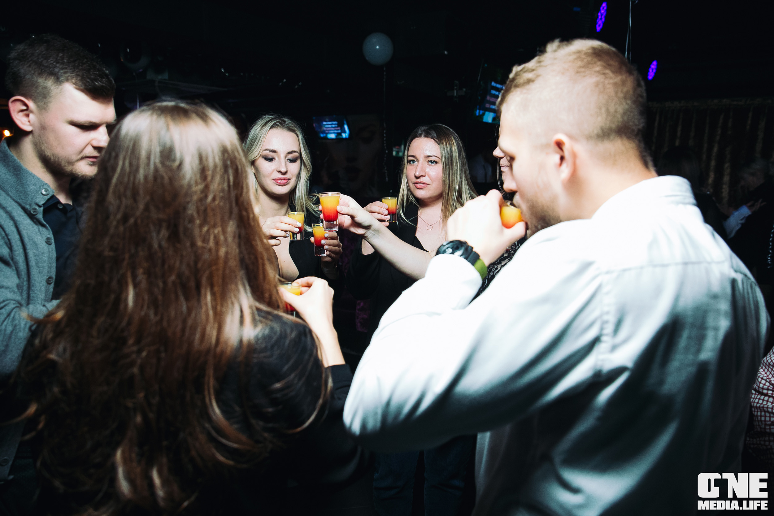 Фоторепортаж из караоке-клуба Эфория. One Media Life: фоторепортажи, фотоотчеты с мероприятий и заведений