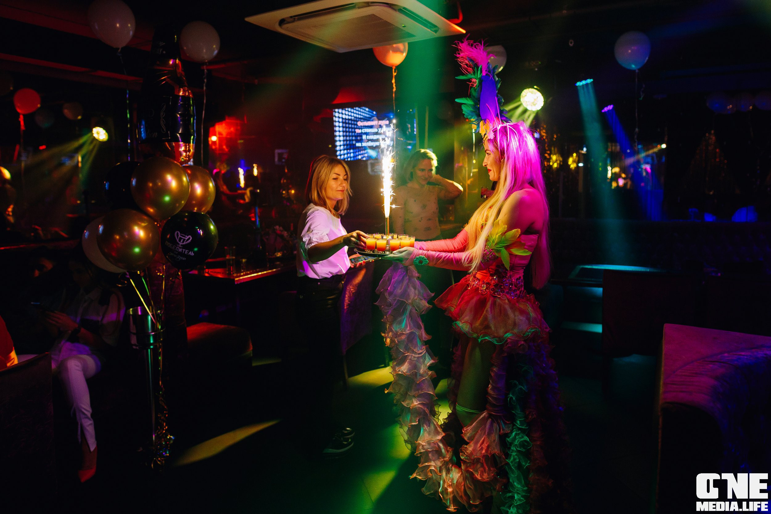 Фоторепортаж из караоке-клубе Эйфория. One Media Life: фоторепортажи, фотоотчеты с мероприятий и заведений