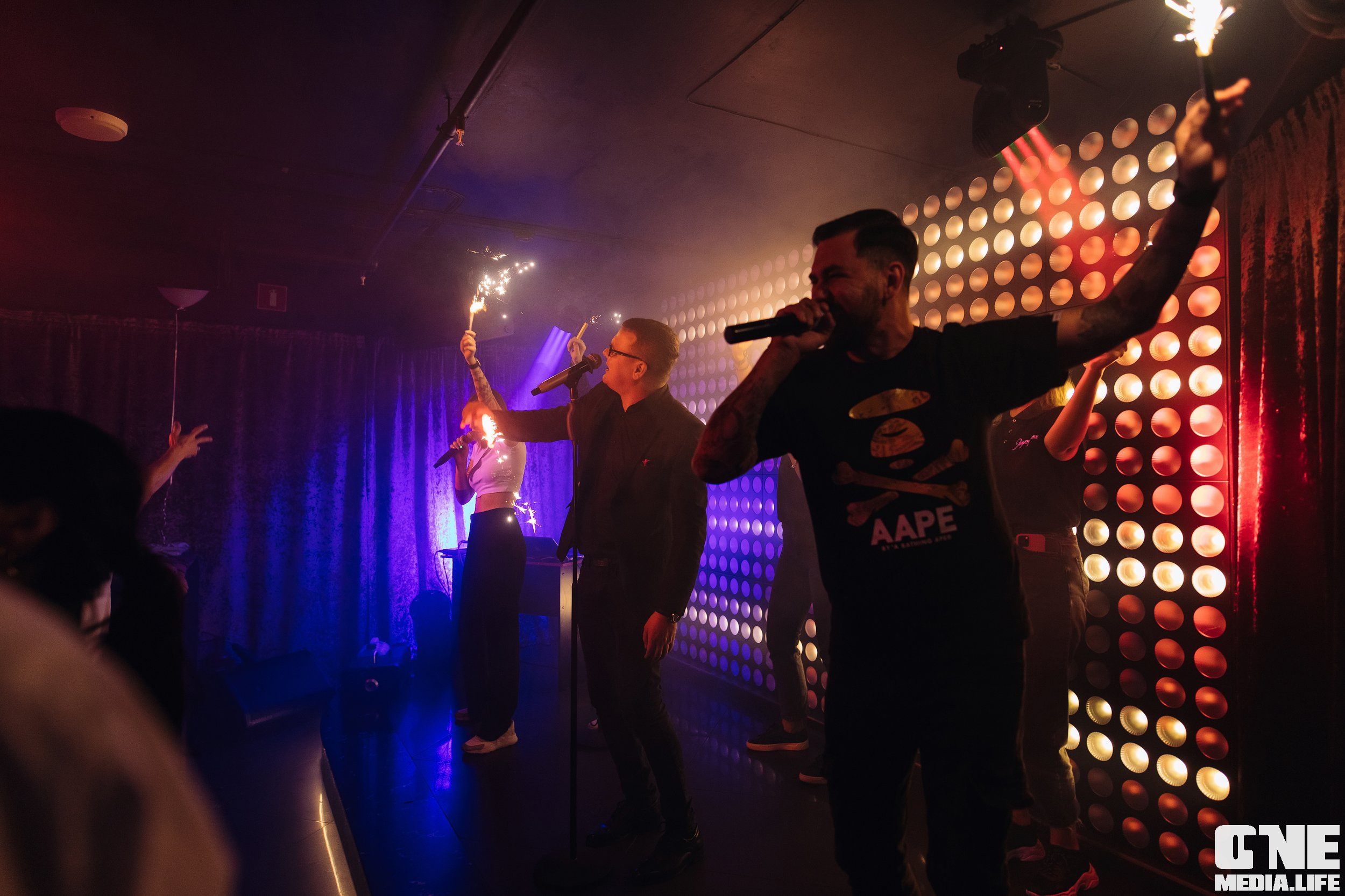 Фоторепортаж из караоке-клуба Эйфория. One Media Life: фоторепортажи, фотоотчеты с мероприятий и заведений