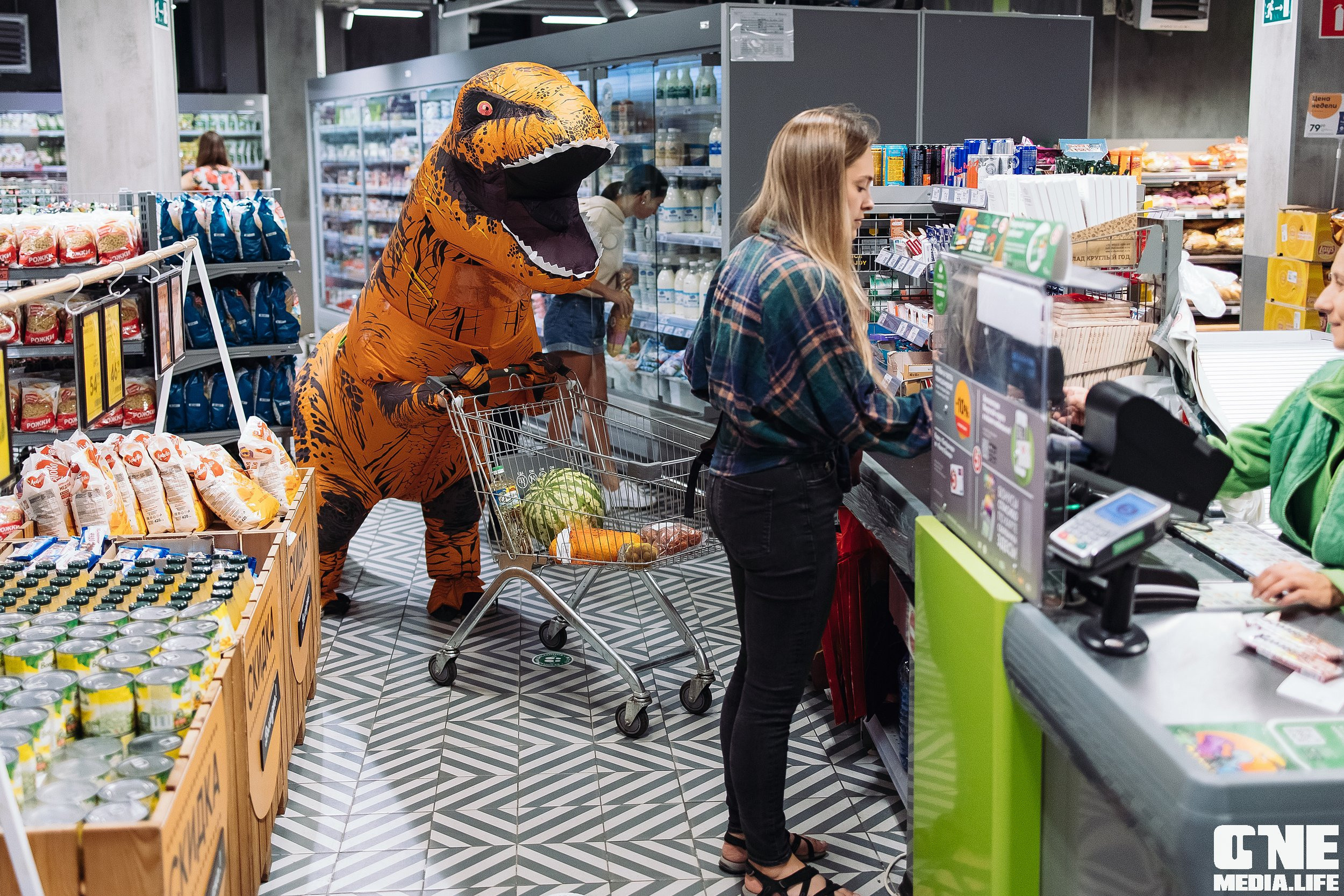 Фоторепортаж из Пятерочки. One Media Life: фоторепортажи, фотоотчеты с мероприятий и заведений