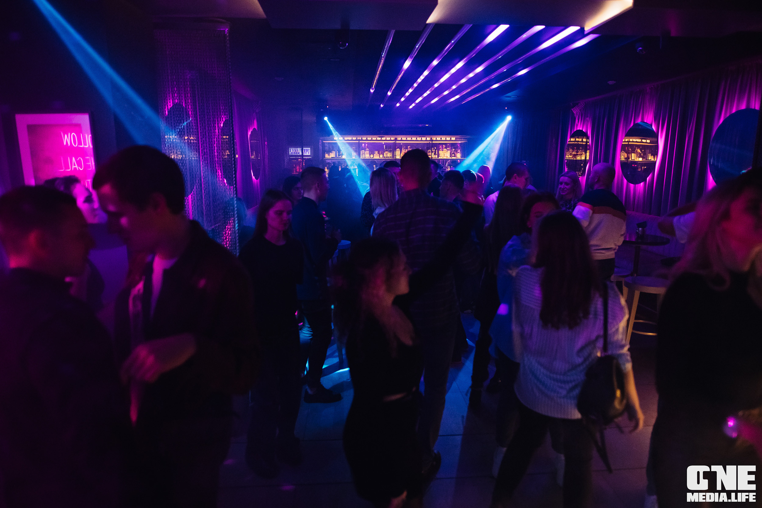 Фоторепортаж из диско бара Мираж. One Media Life: фоторепортажи, фотоотчеты с мероприятий и заведений
