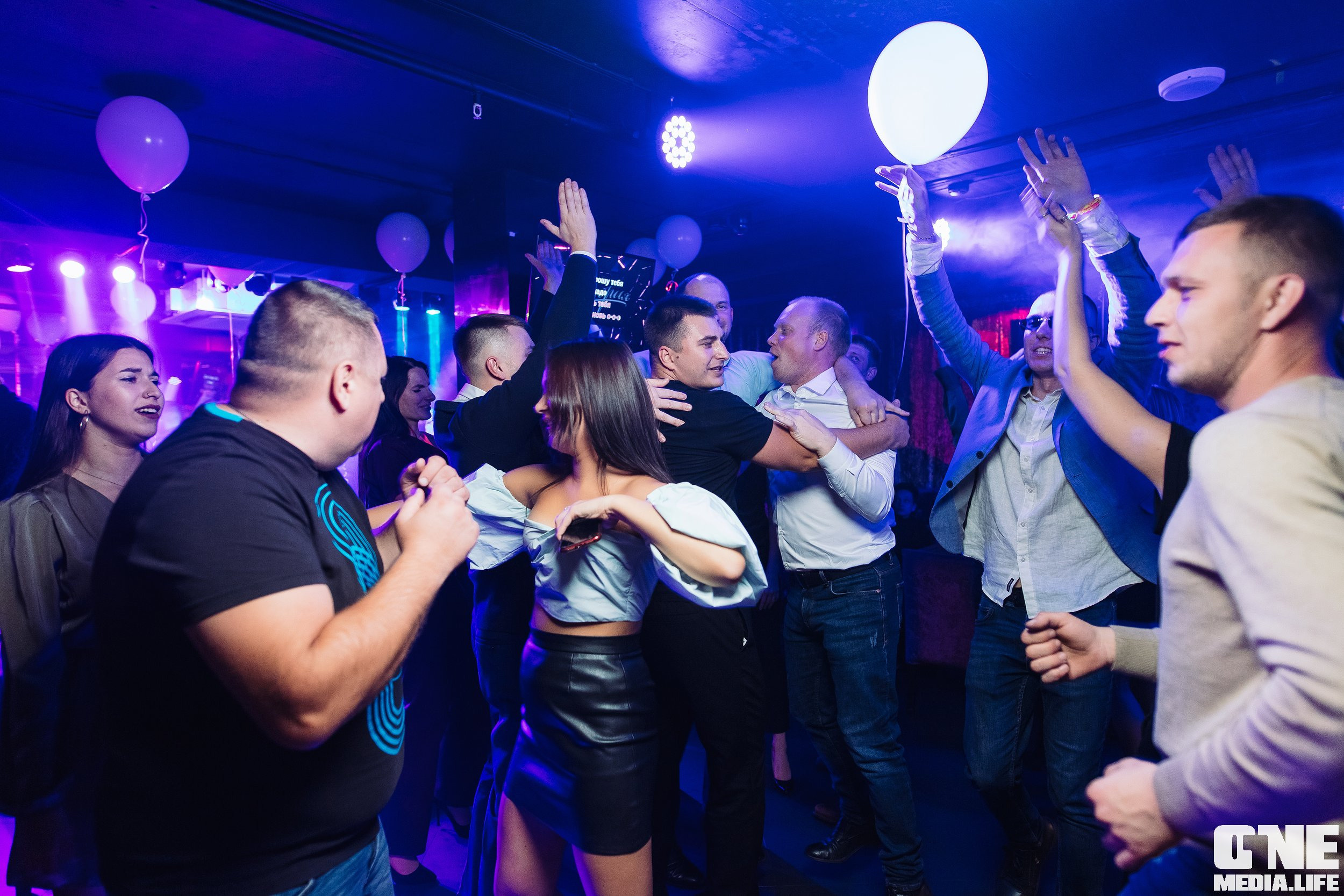 Фоторепортаж из караоке-клуба Эйфория. One Media Life: фоторепортажи, фотоотчеты с мероприятий и заведений