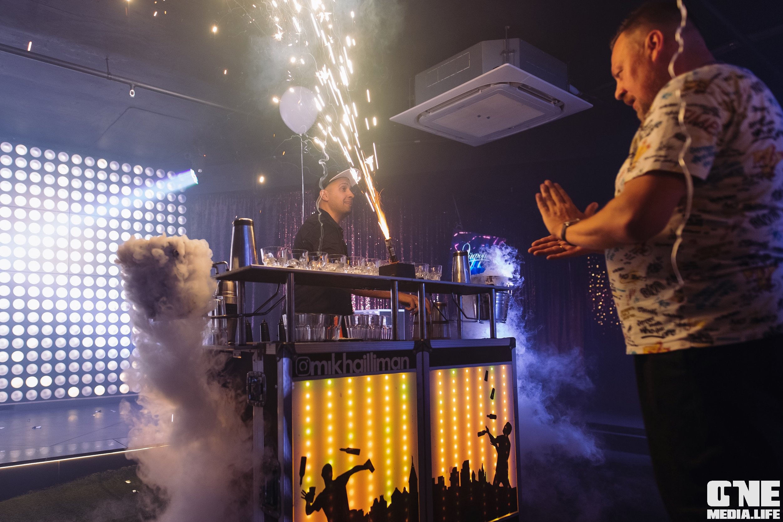 Фоторепортаж из караоке-клуба Эйфория. One Media Life: фоторепортажи, фотоотчеты с мероприятий и заведений