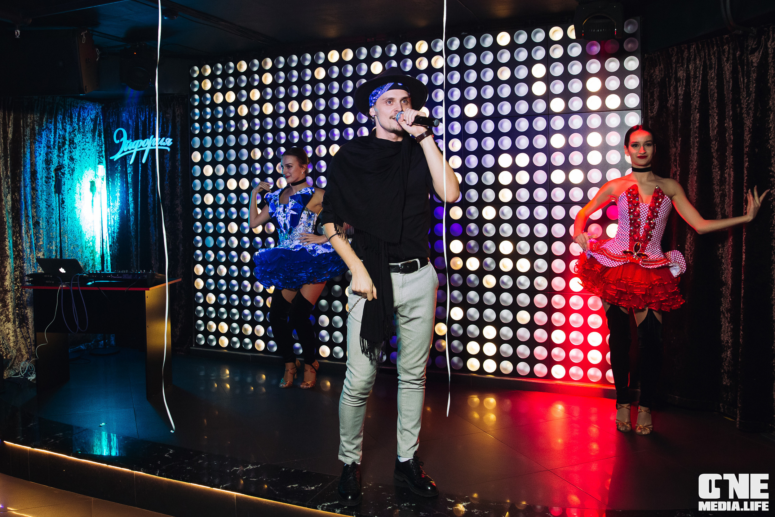 Фоторепортаж из караоке-клуба Эйфория. One Media Life: фоторепортажи, фотоотчеты с мероприятий и заведений
