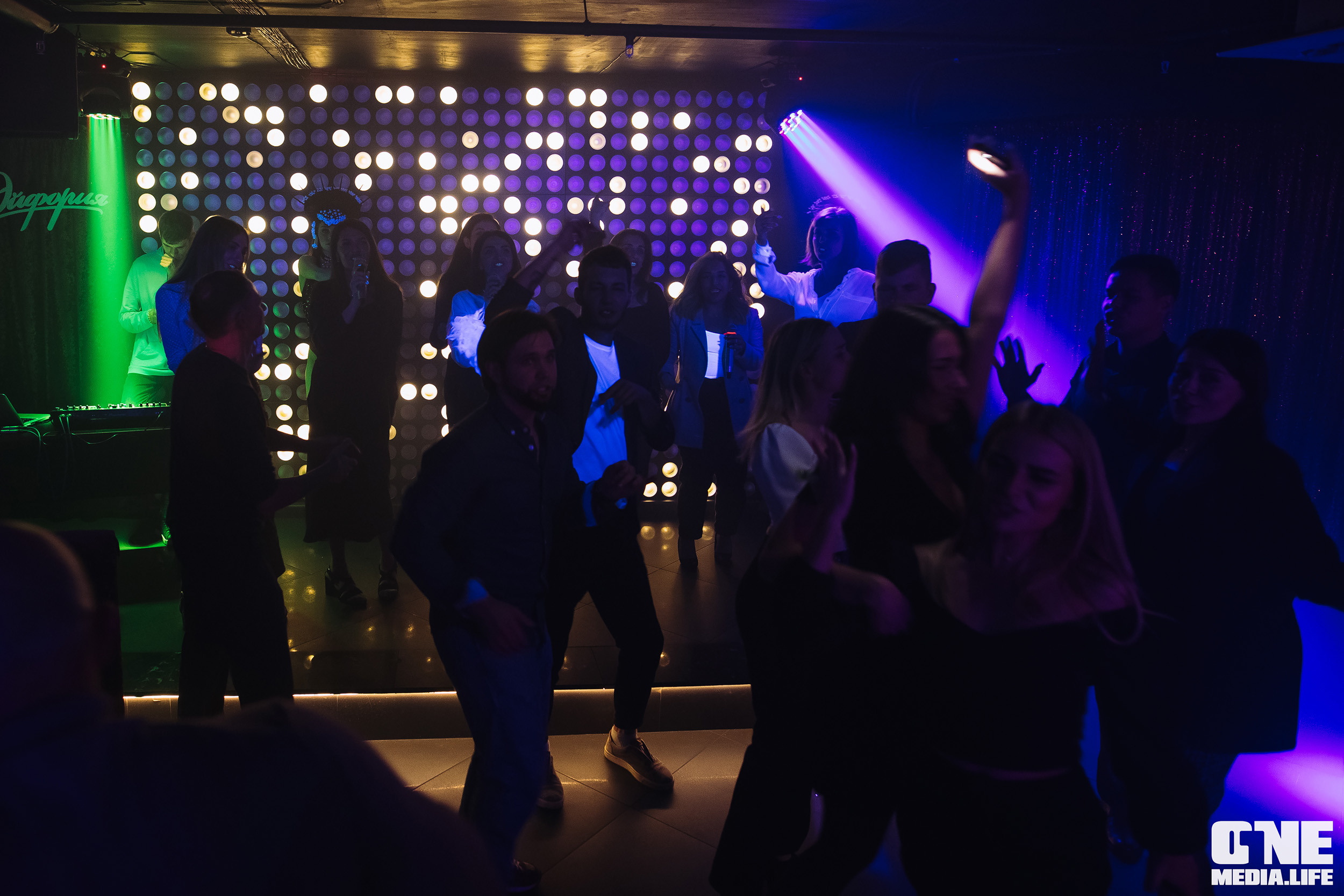 Фоторепортаж из караоке-клуба Эйфория. One Media Life: фоторепортажи, фотоотчеты с мероприятий и заведений