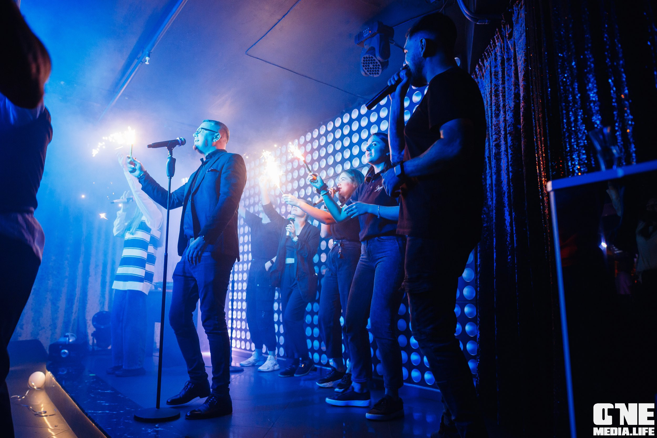 Фоторепортаж из караоке-клубе Эйфория. One Media Life: фоторепортажи, фотоотчеты с мероприятий и заведений