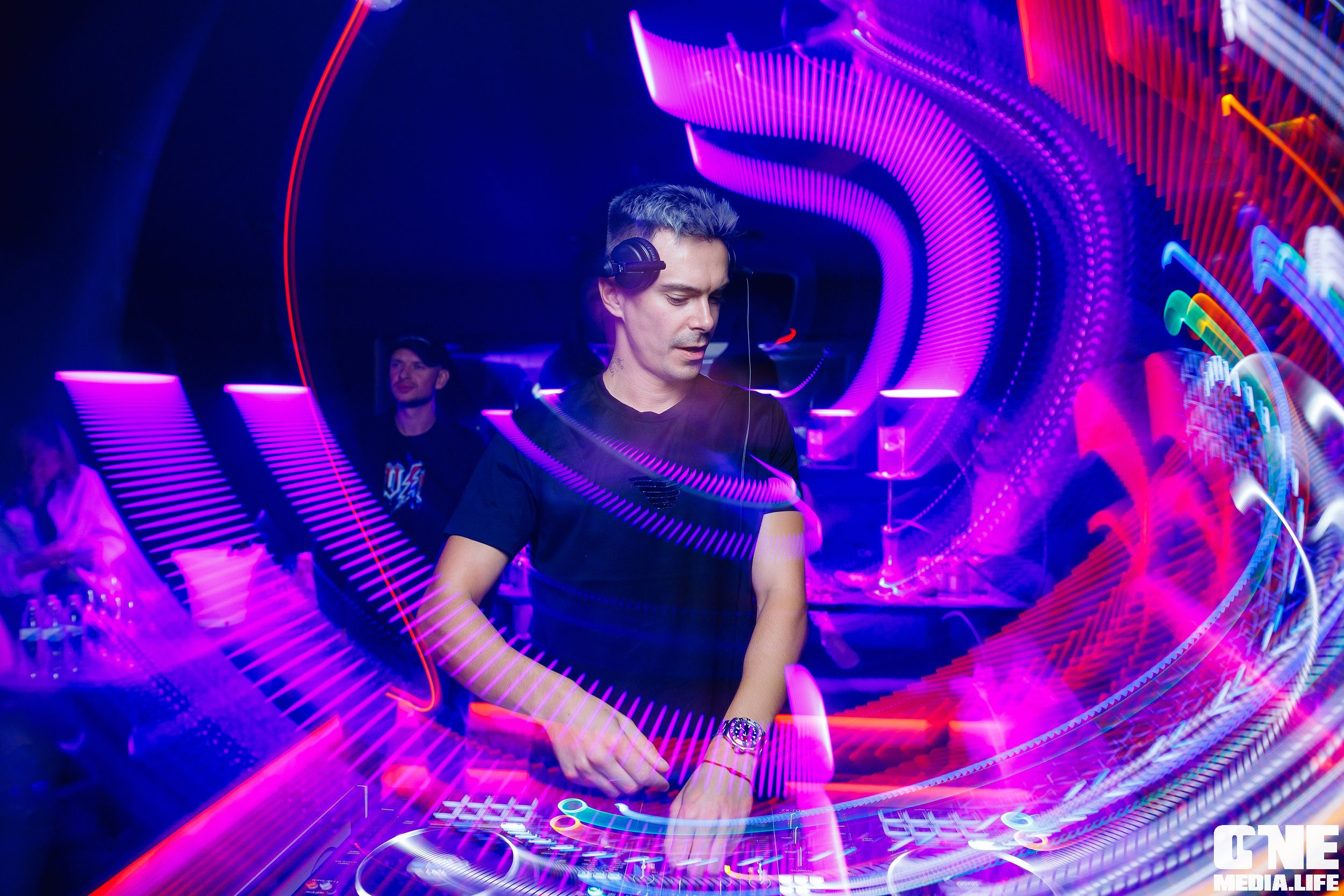 Фоторепортаж из SECRET Night Club. One Media Life: фоторепортажи, фотоотчеты с мероприятий и заведений